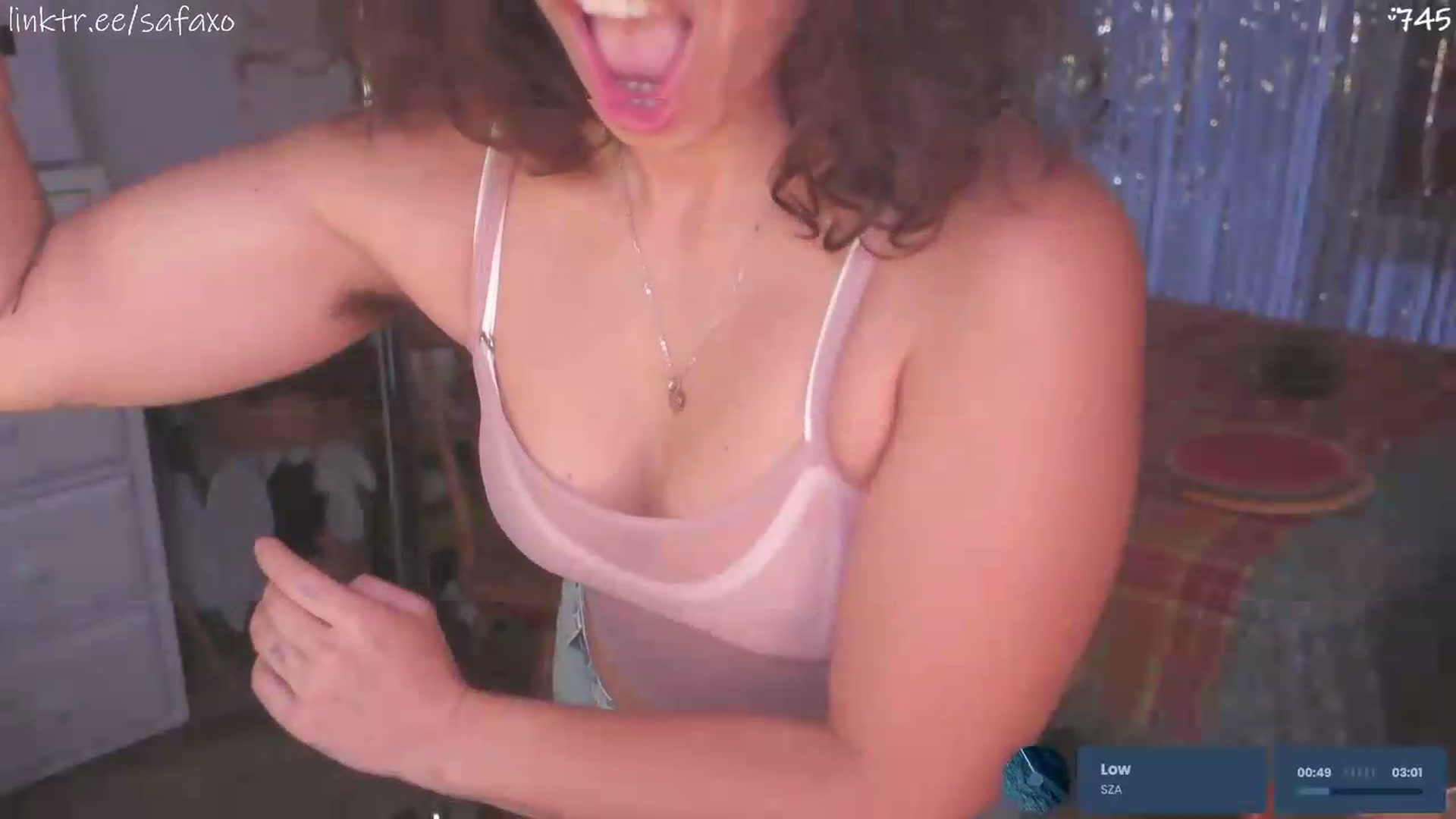 Gallery image thumbnail from HairySafaeri's myfreecams stream on, 07/18/2026, 24:53 image 10 of 20