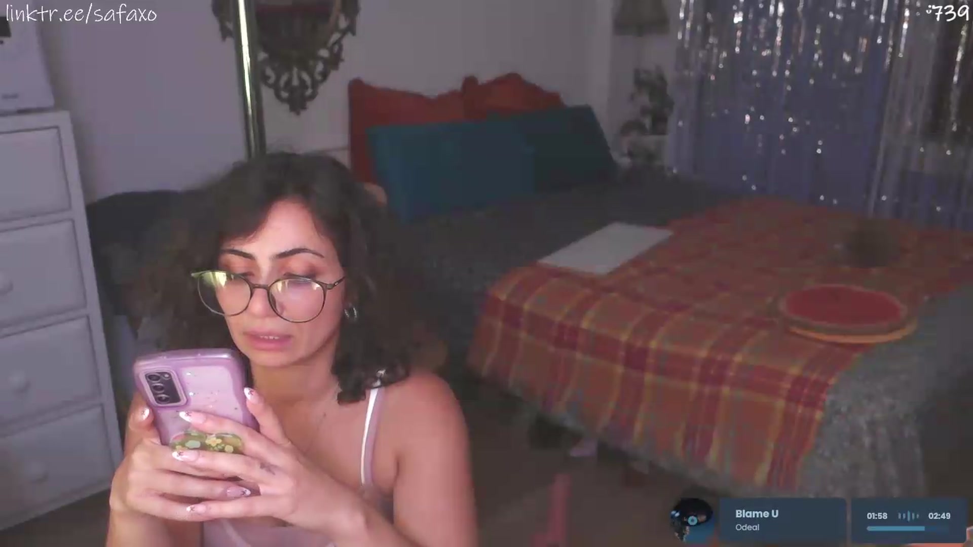 Gallery image thumbnail from HairySafaeri's myfreecams stream on, 07/18/2026, 24:53 image 16 of 20