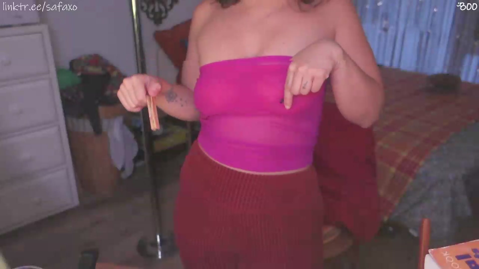 Gallery image thumbnail from HairySafaeri's myfreecams stream on, 07/21/2026, 21:31 image 16 of 20