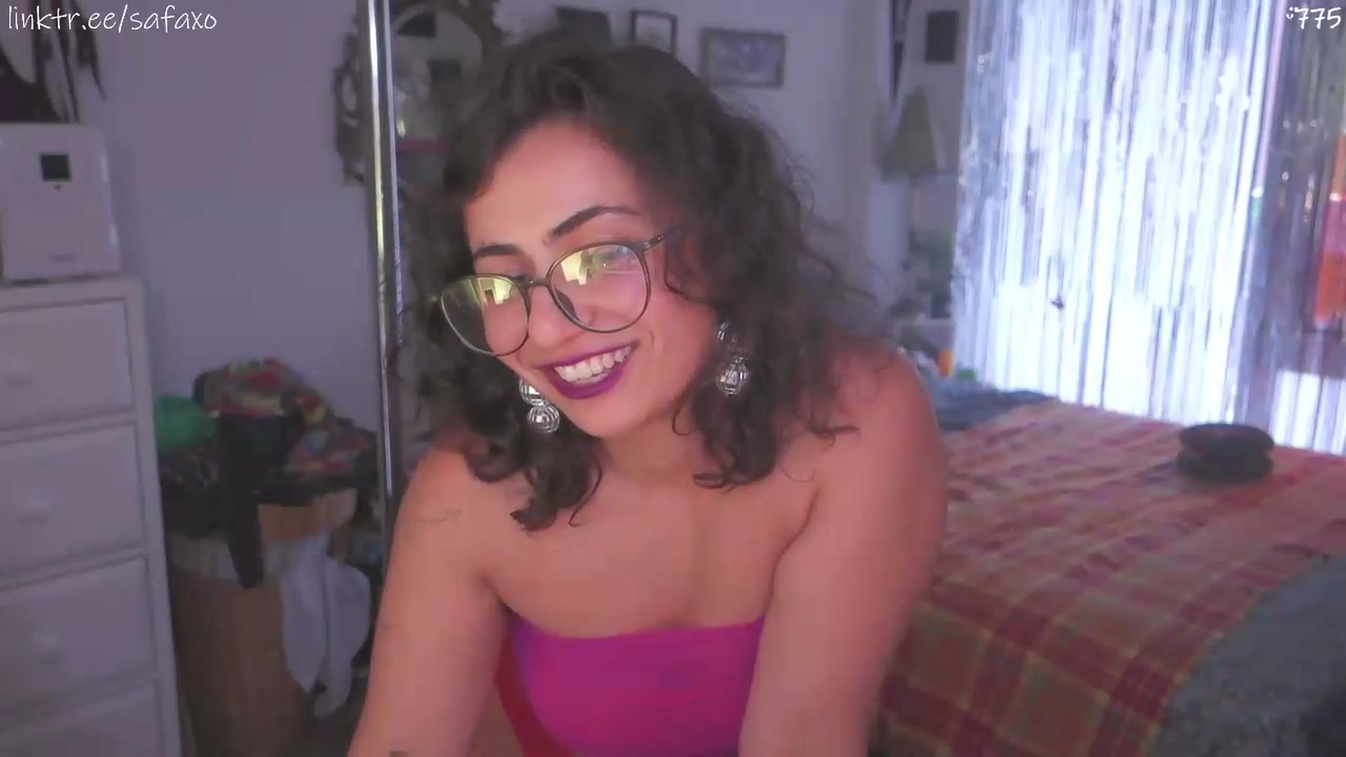 Gallery image thumbnail from HairySafaeri's myfreecams stream on, 07/21/2026, 23:06 image 11 of 20
