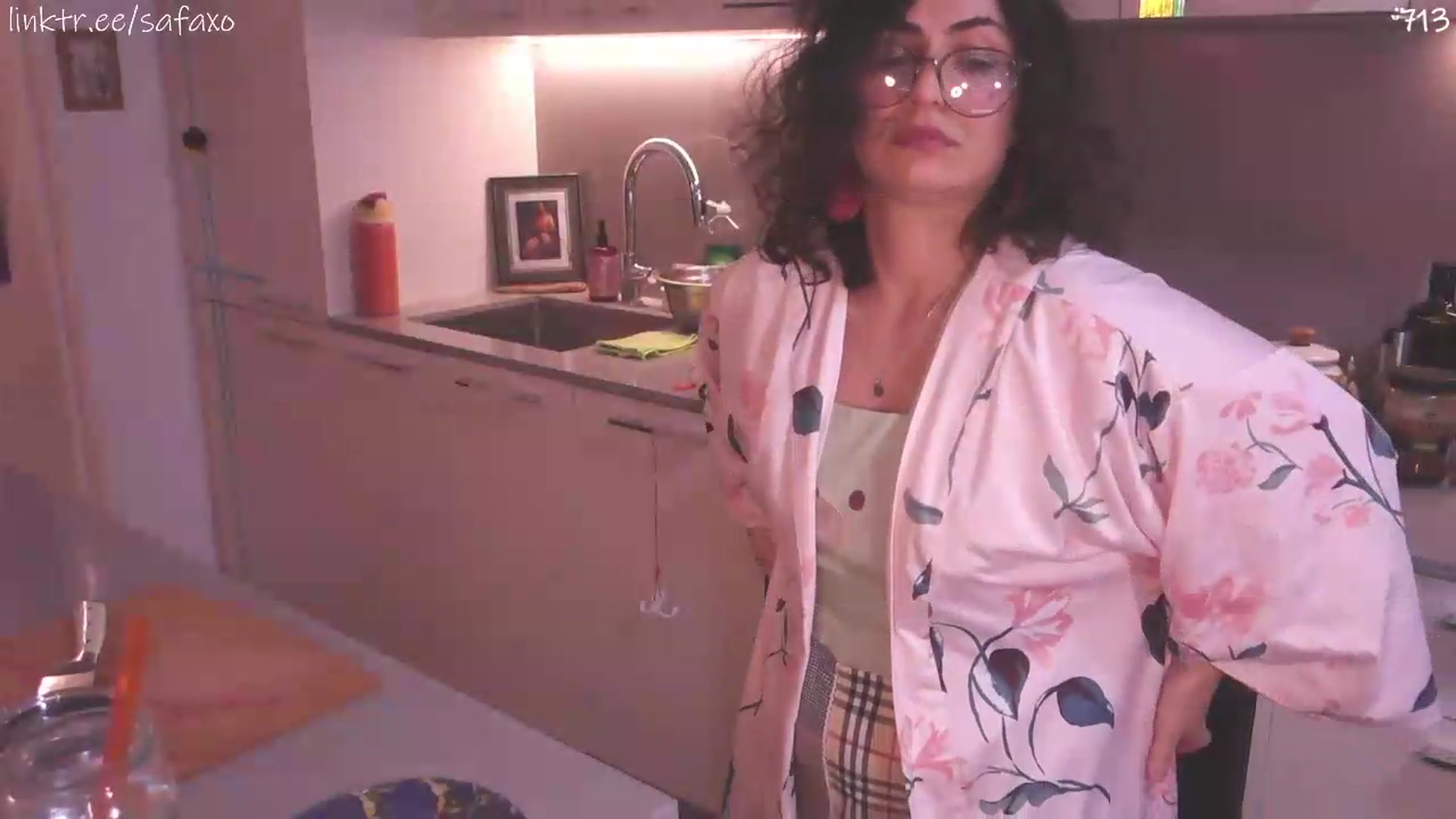 Gallery image thumbnail from HairySafaeri's myfreecams stream on, 07/22/2026, 18:02 image 11 of 20