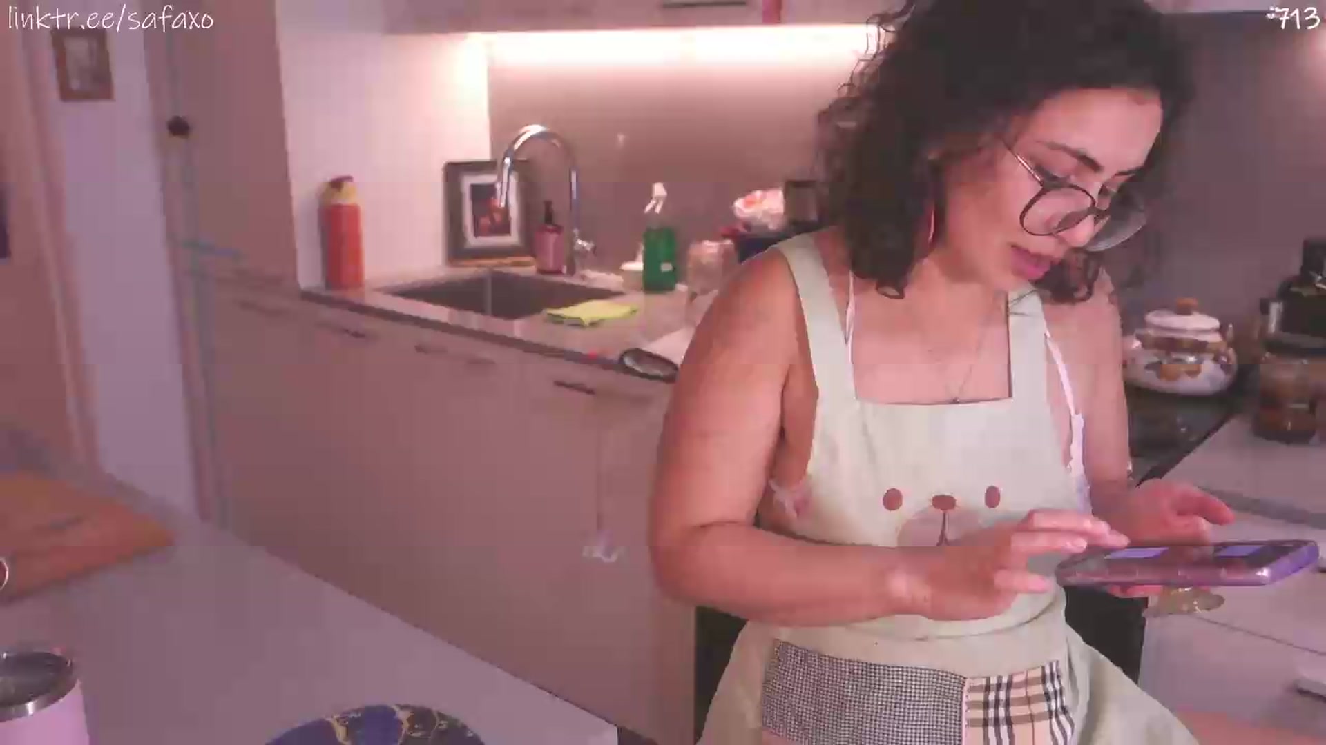 Gallery image thumbnail from HairySafaeri's myfreecams stream on, 07/22/2026, 18:02 image 1 of 20