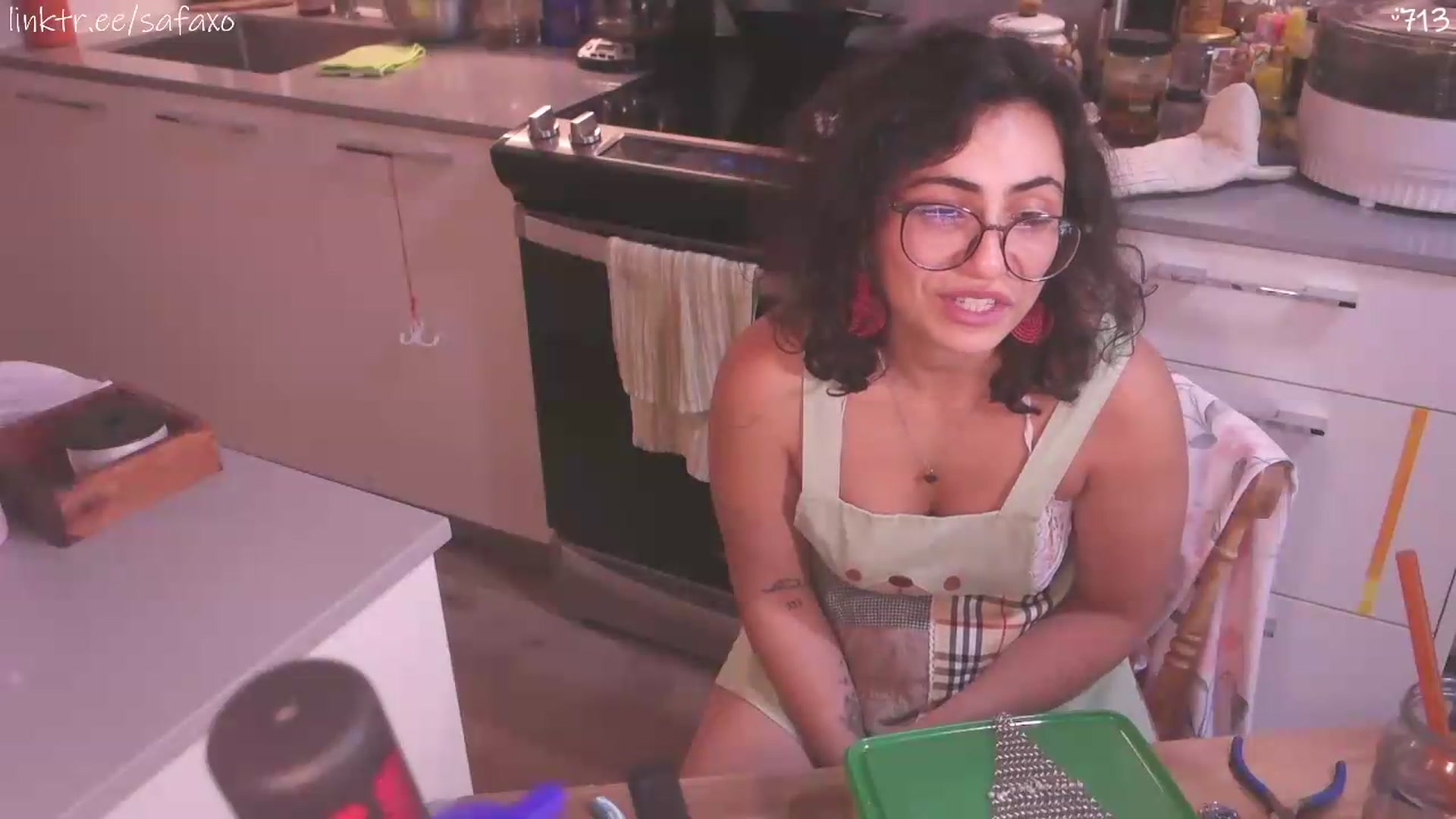 Gallery image thumbnail from HairySafaeri's myfreecams stream on, 07/22/2026, 21:37 image 3 of 20