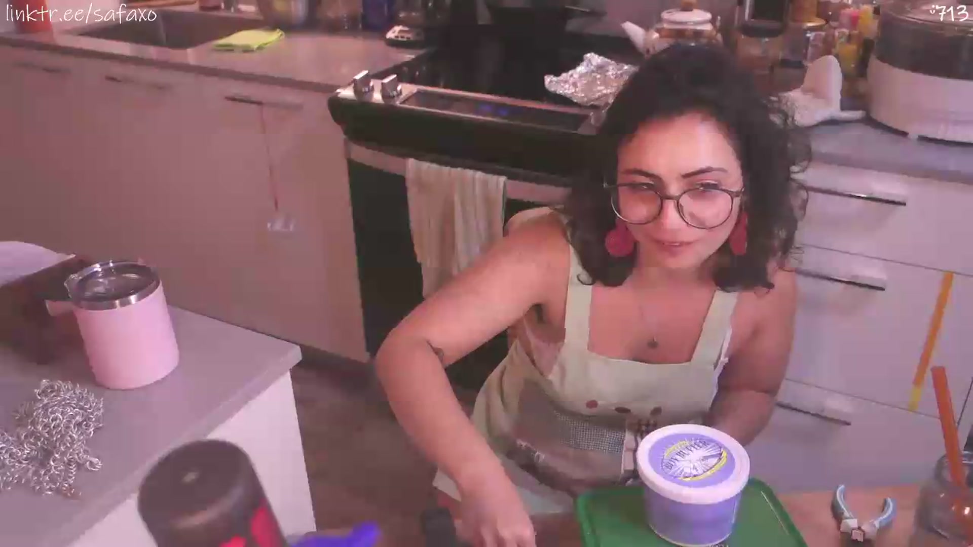 Gallery image thumbnail from HairySafaeri's myfreecams stream on, 07/22/2026, 21:37 image 5 of 20