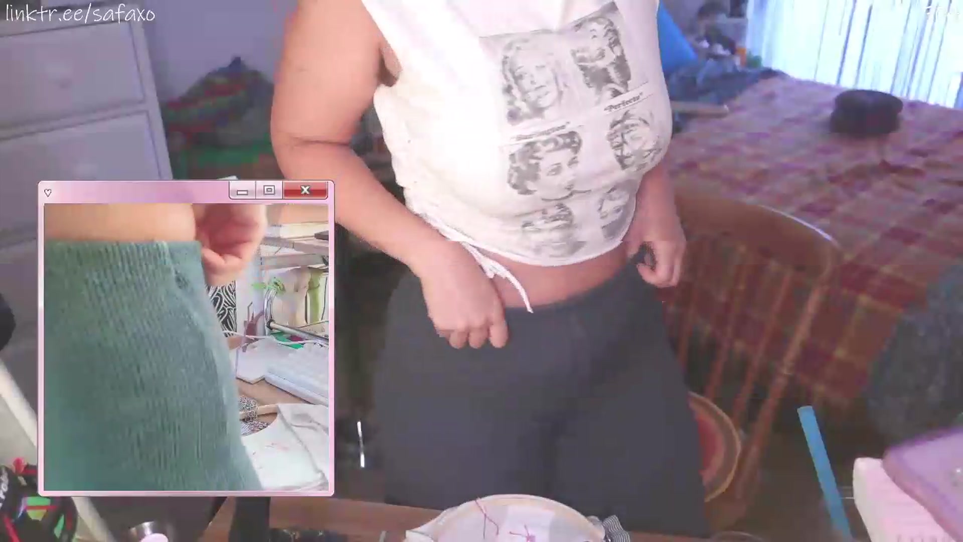 Gallery image thumbnail from HairySafaeri's myfreecams stream on, 07/23/2026, 23:43 image 17 of 20