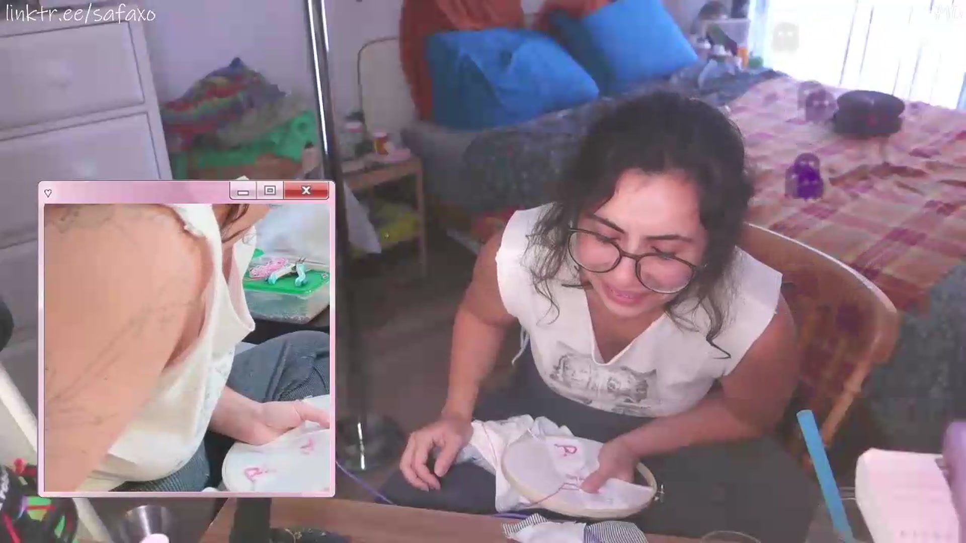 Gallery image thumbnail from HairySafaeri's myfreecams stream on, 07/23/2026, 23:43 image 16 of 20