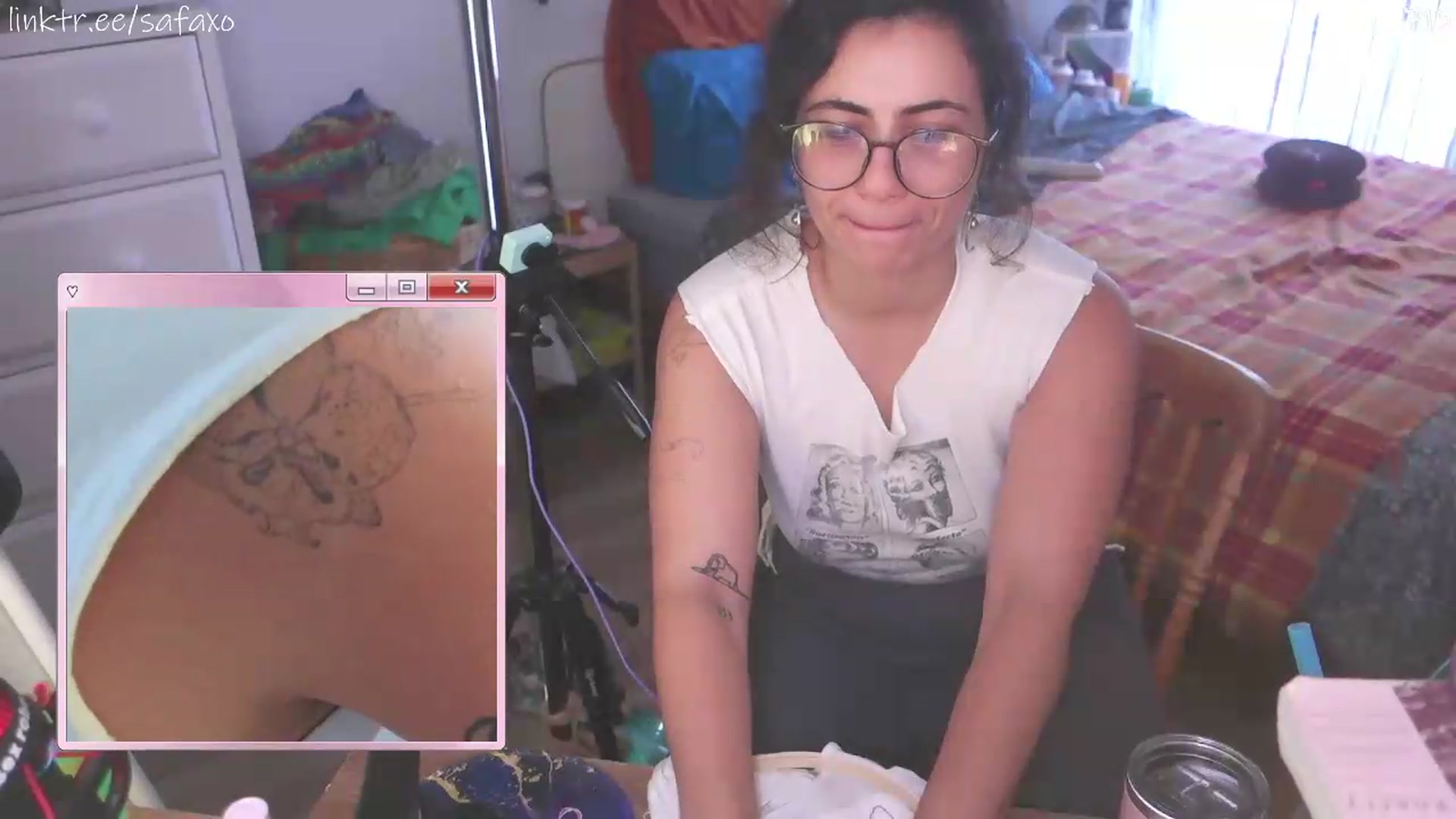 Gallery image thumbnail from HairySafaeri's myfreecams stream on, 07/23/2026, 23:43 image 4 of 20