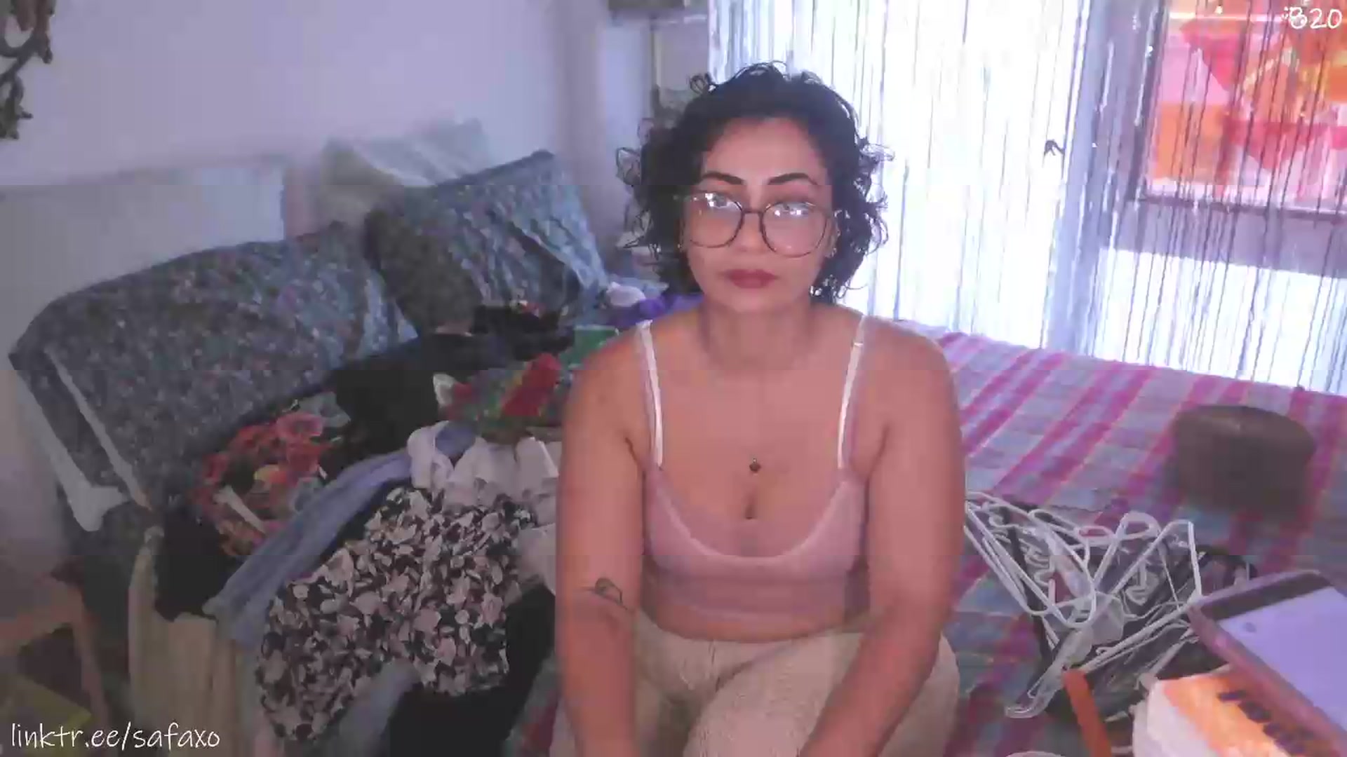 Gallery image thumbnail from HairySafaeri's myfreecams stream on, 07/28/2026, 22:52 image 1 of 20