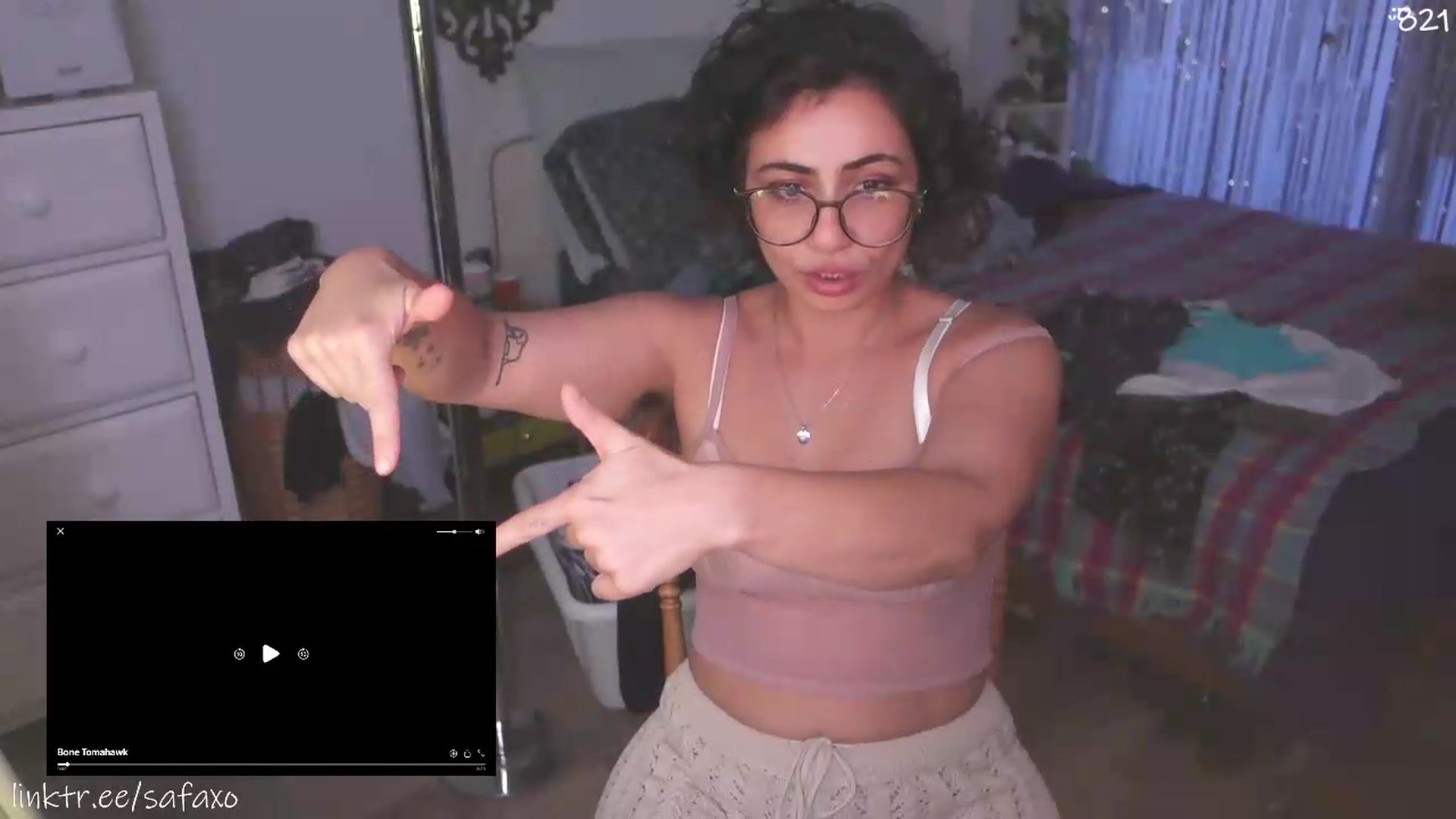 Gallery image thumbnail from HairySafaeri's myfreecams stream on, 07/29/2026, 24:51 image 15 of 20
