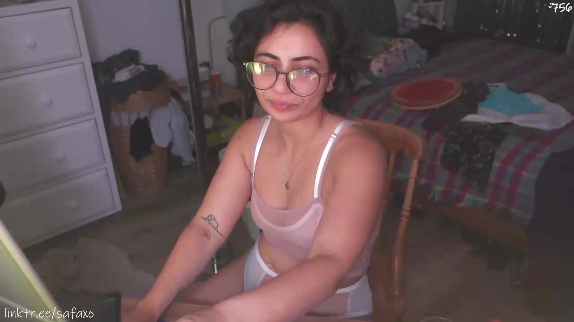 Gallery image thumbnail from HairySafaeri's myfreecams stream on, 07/29/2026, 03:09 image 11 of 20