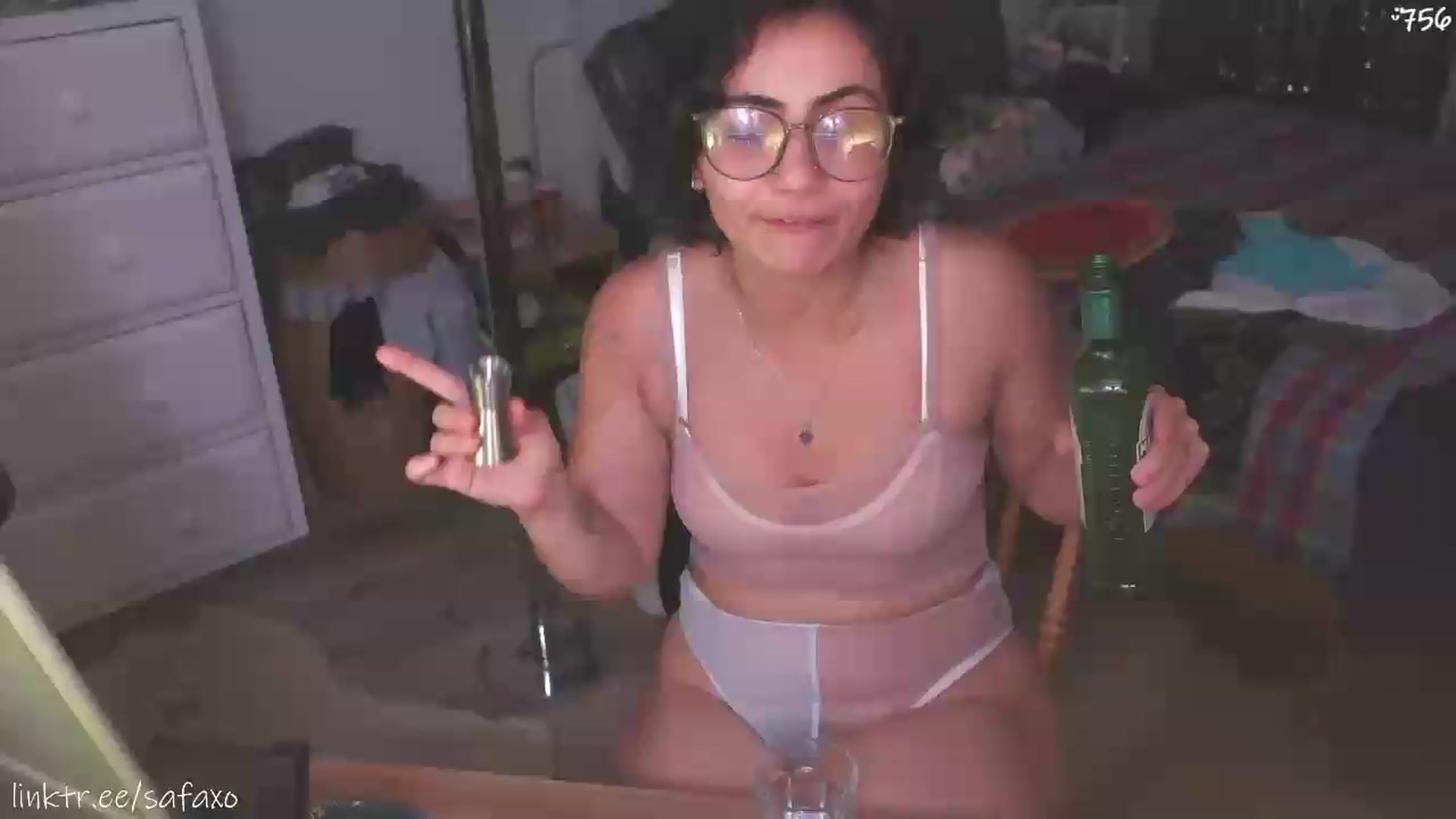 Gallery image thumbnail from HairySafaeri's myfreecams stream on, 07/29/2026, 03:09 image 5 of 20