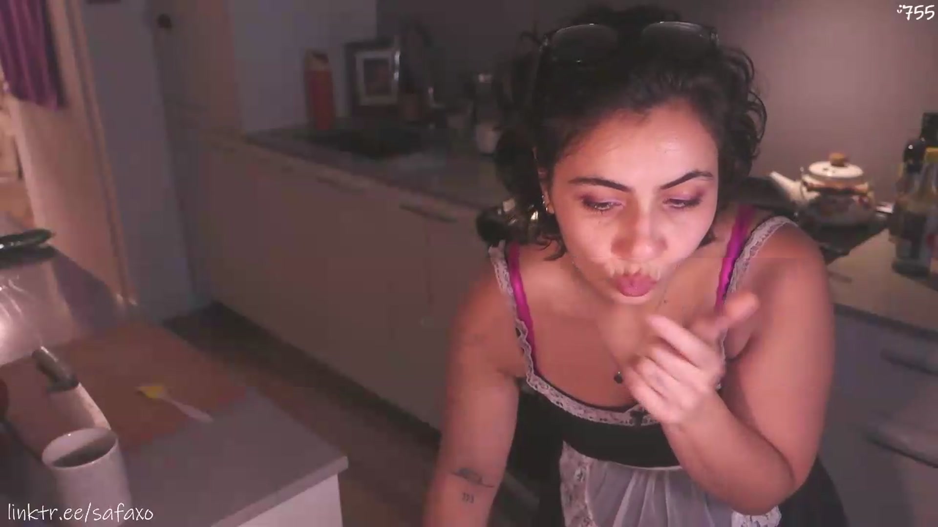 Gallery image thumbnail from HairySafaeri's myfreecams stream on, 07/29/2026, 22:44 image 8 of 20