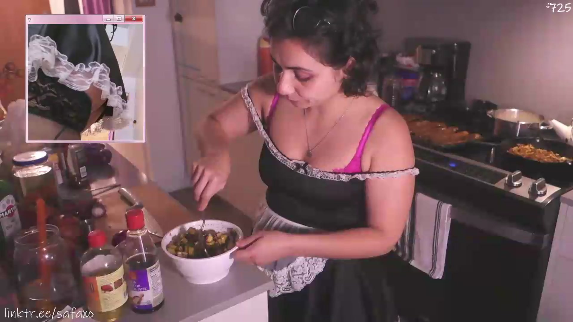Gallery image thumbnail from HairySafaeri's myfreecams stream on, 07/29/2026, 22:44 image 18 of 20