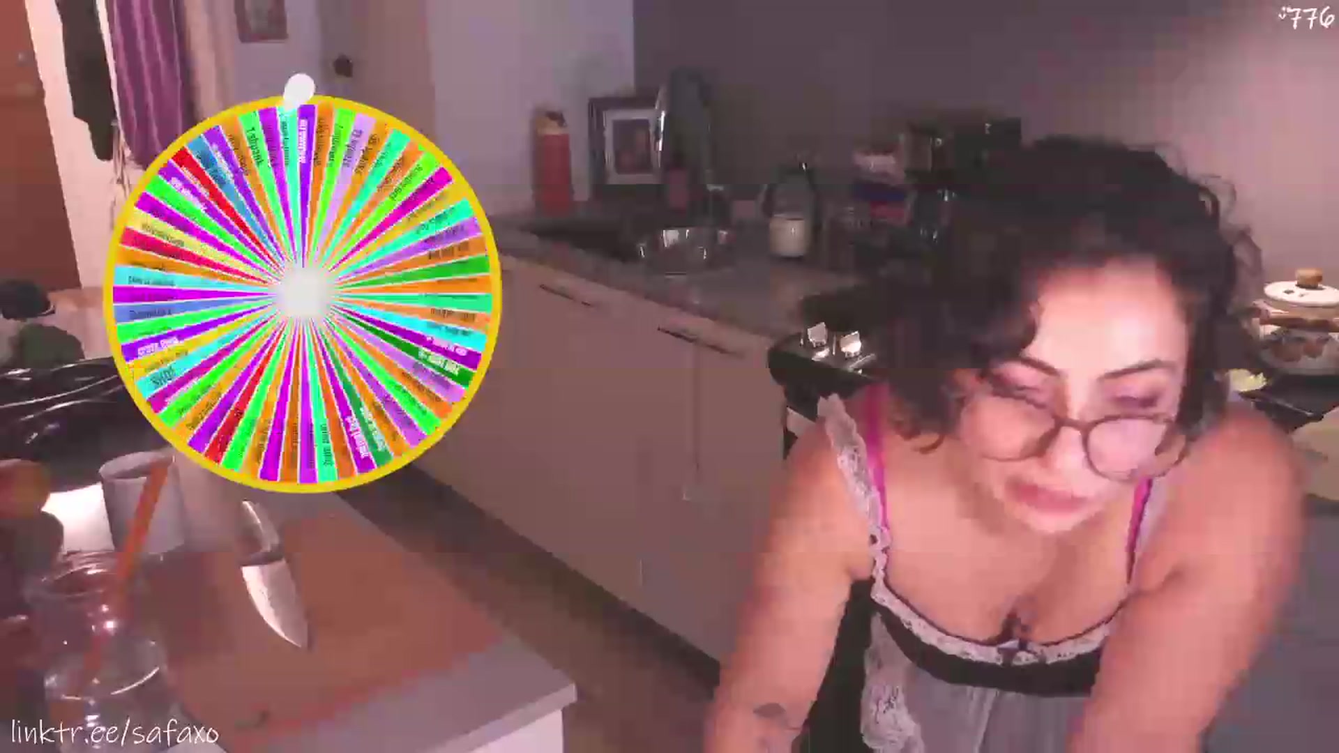 Gallery image thumbnail from HairySafaeri's myfreecams stream on, 07/29/2026, 22:44 image 3 of 20