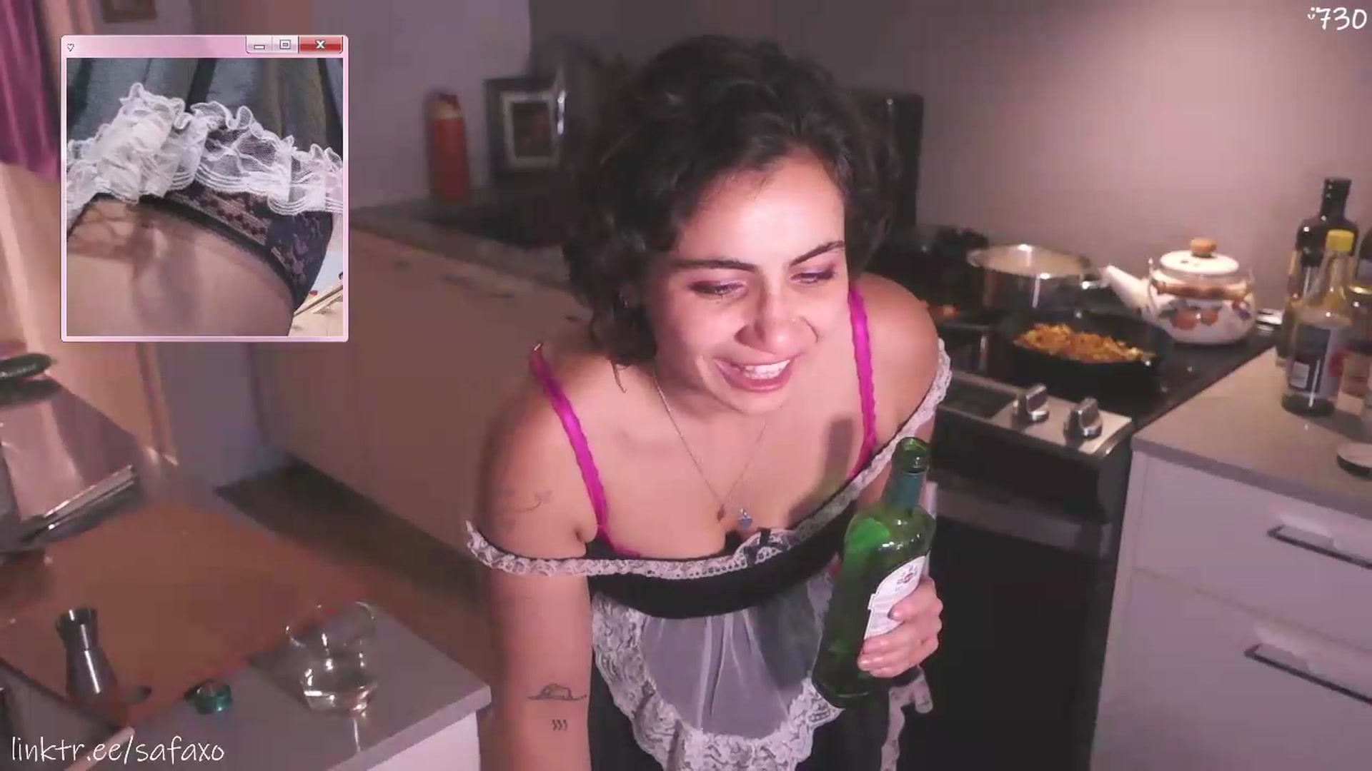 Gallery image thumbnail from HairySafaeri's myfreecams stream on, 07/29/2026, 22:44 image 15 of 20