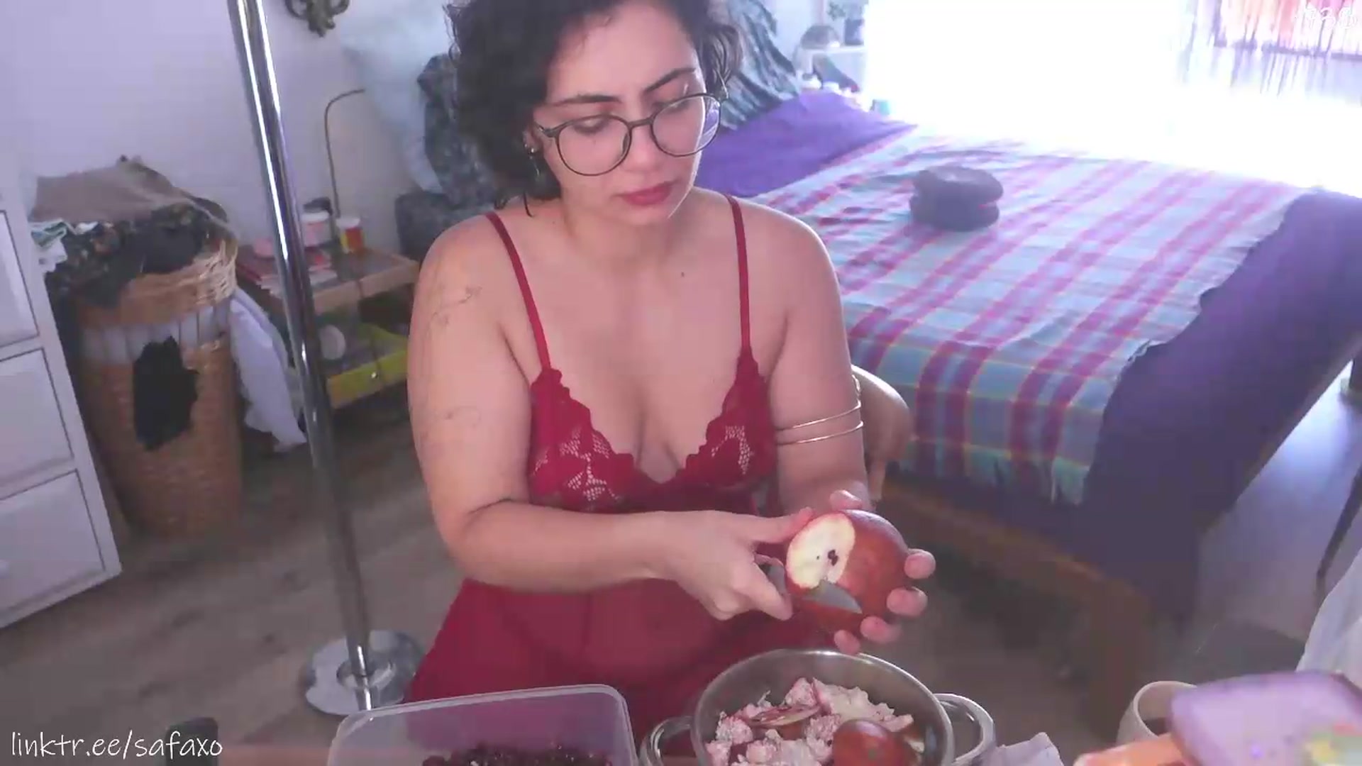 Gallery image thumbnail from HairySafaeri's myfreecams stream on, 07/30/2026, 15:45 image 19 of 20