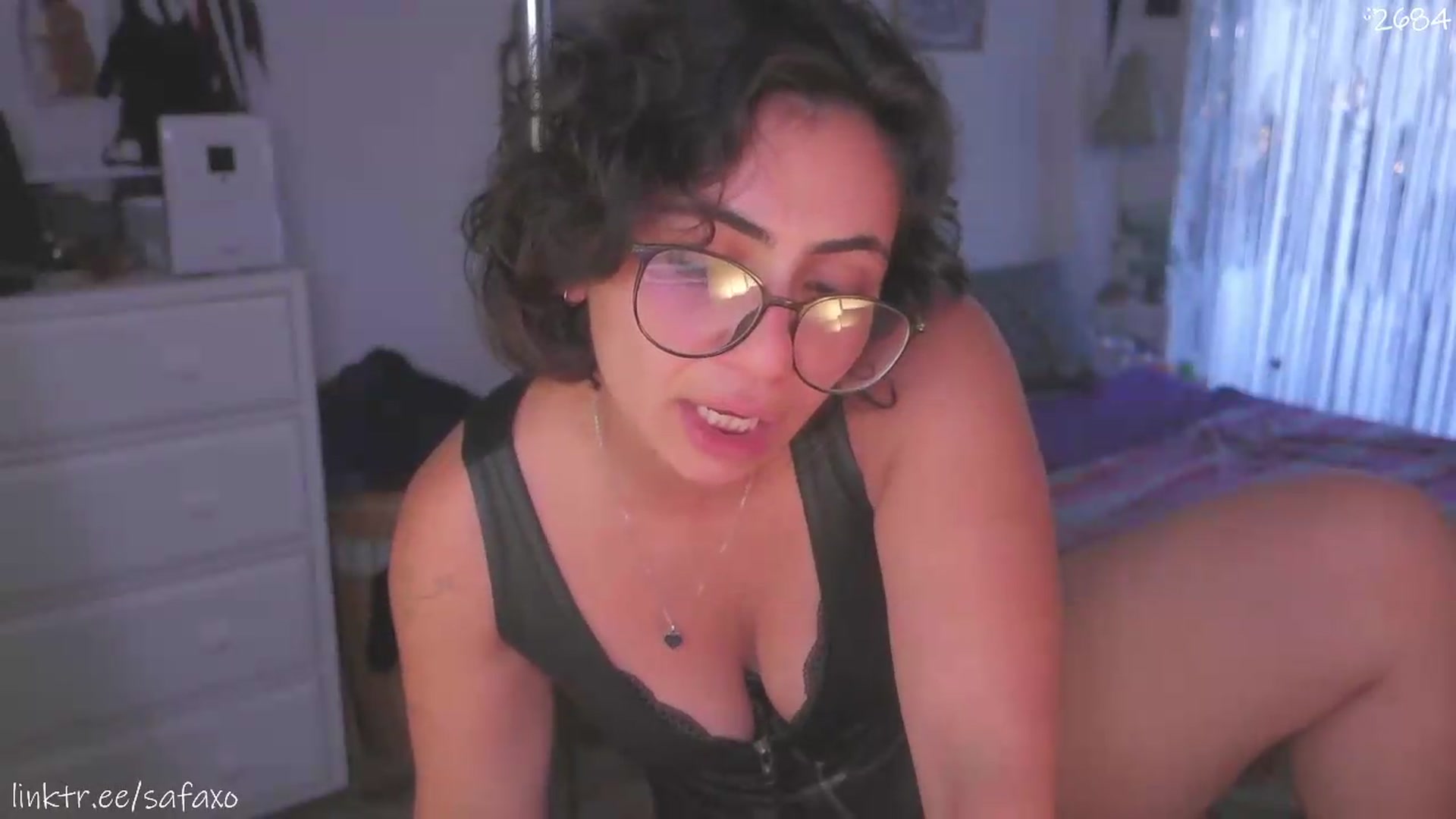 Gallery image thumbnail from HairySafaeri's myfreecams stream on, 08/05/2026, 24:13 image 16 of 20