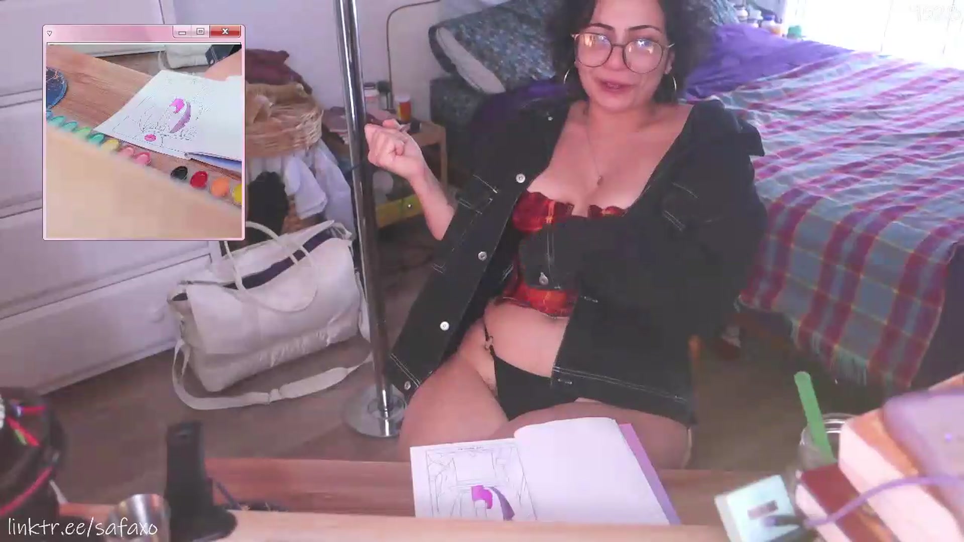 Gallery image thumbnail from HairySafaeri's myfreecams stream on, 08/06/2026, 21:42 image 5 of 20