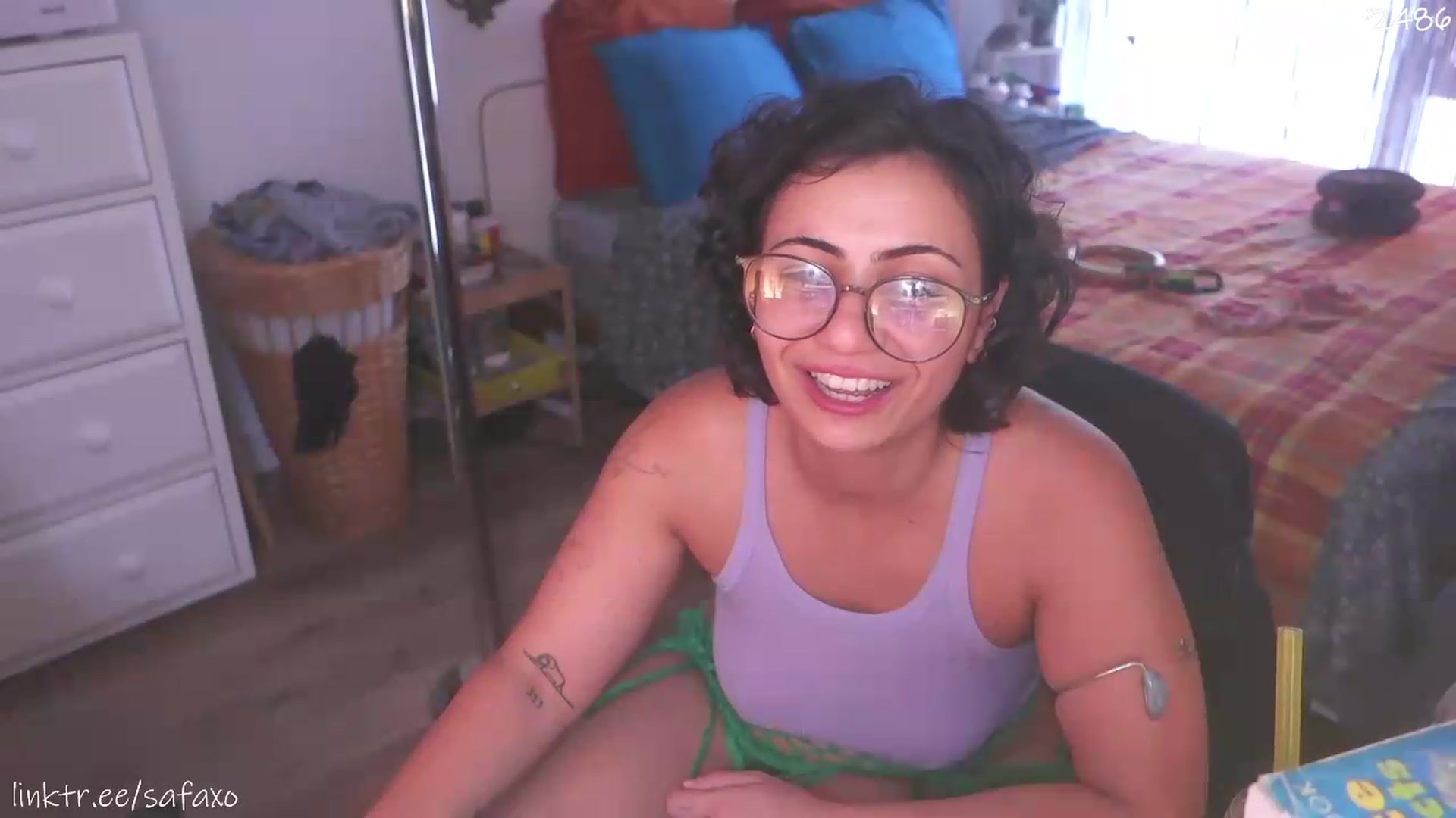 Gallery image thumbnail from HairySafaeri's myfreecams stream on, 08/19/2026, 24:41 image 7 of 20