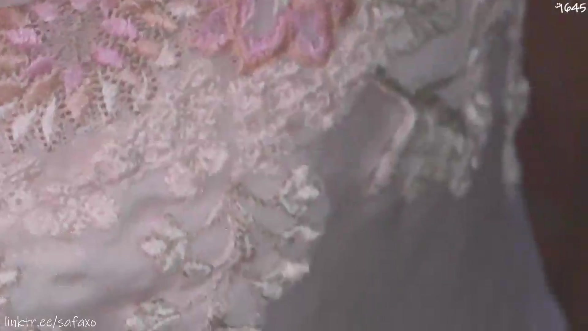 Gallery image thumbnail from HairySafaeri's myfreecams stream on, 08/19/2026, 20:34 image 16 of 20