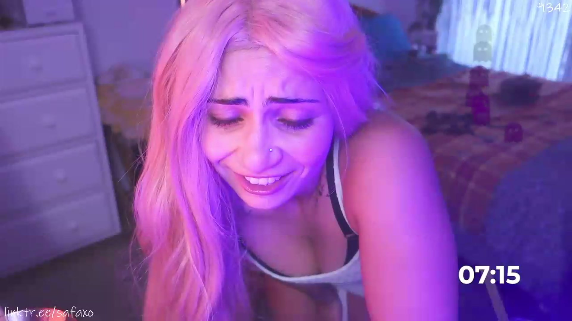 Gallery image thumbnail from HairySafaeri's myfreecams stream on, 08/21/2026, 24:03 image 14 of 20