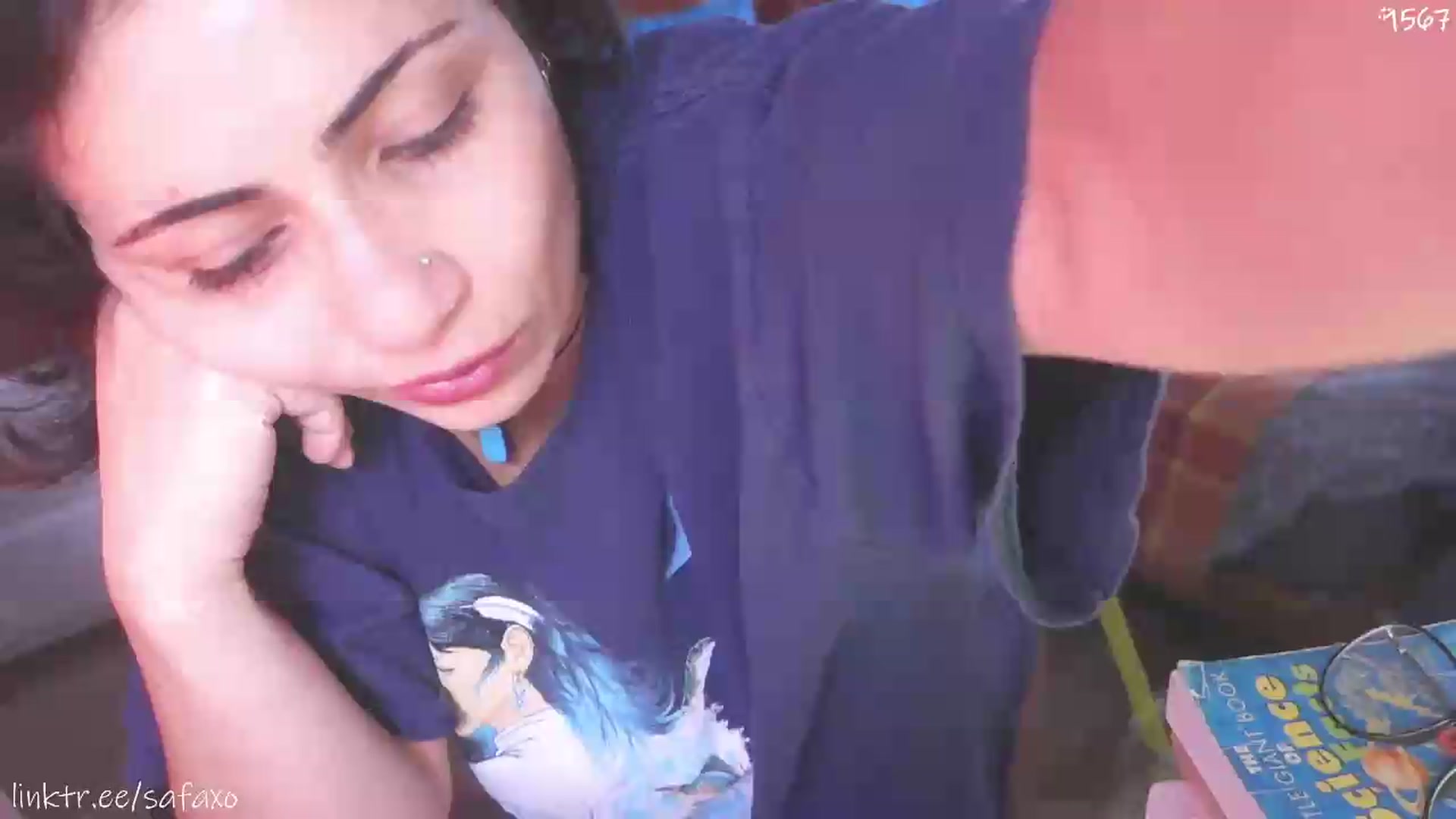 Gallery image thumbnail from HairySafaeri's myfreecams stream on, 08/25/2026, 21:08 image 2 of 20