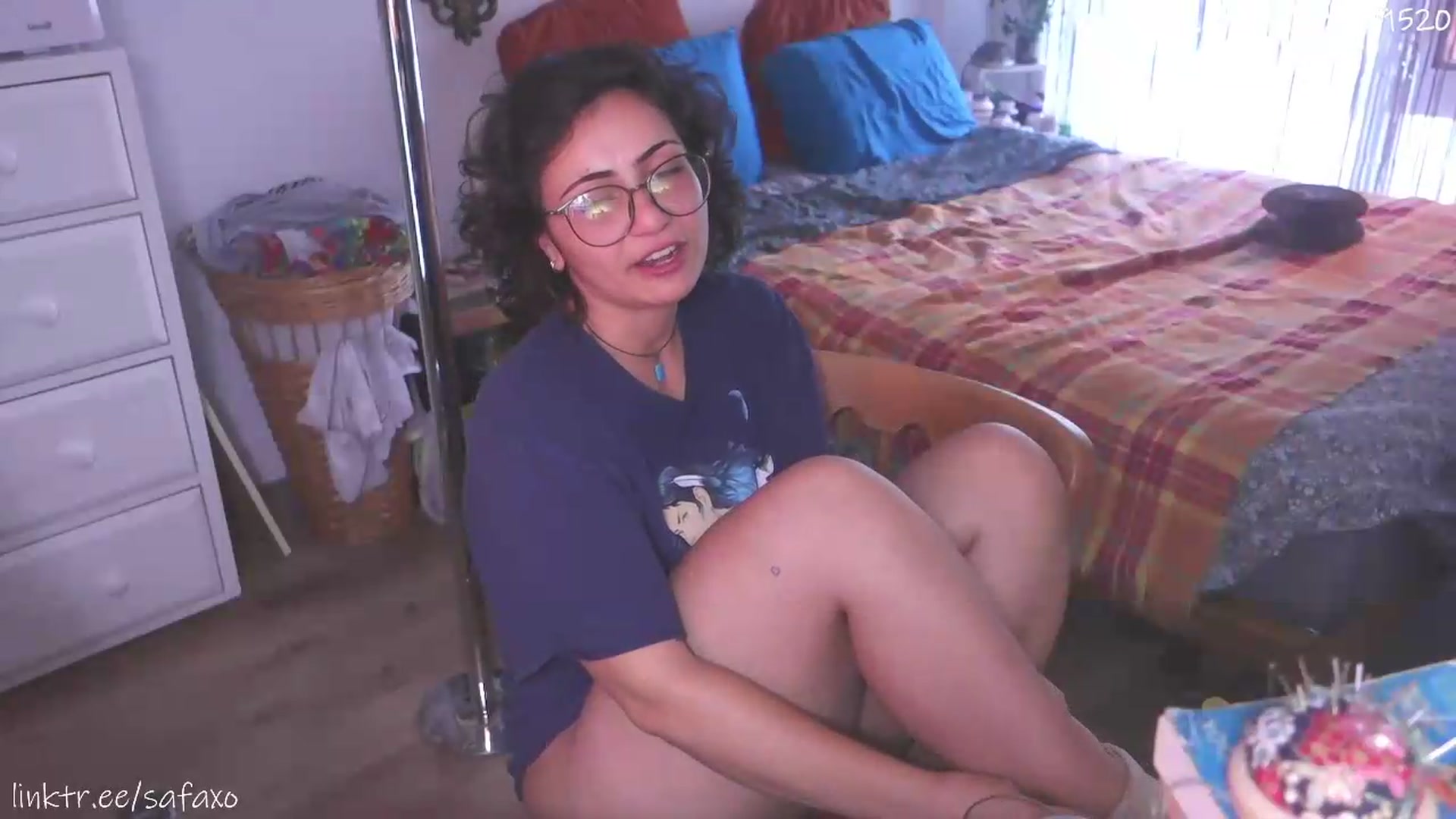 Gallery image thumbnail from HairySafaeri's myfreecams stream on, 08/25/2026, 21:08 image 20 of 20