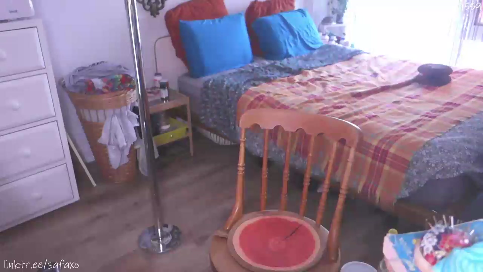 Gallery image thumbnail from HairySafaeri's myfreecams stream on, 08/25/2026, 21:08 image 6 of 20