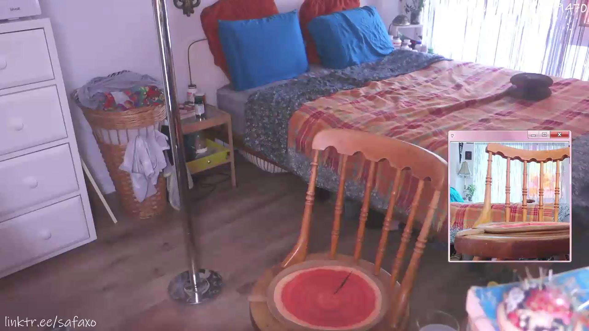 Gallery image thumbnail from HairySafaeri's myfreecams stream on, 08/25/2026, 23:32 image 5 of 20
