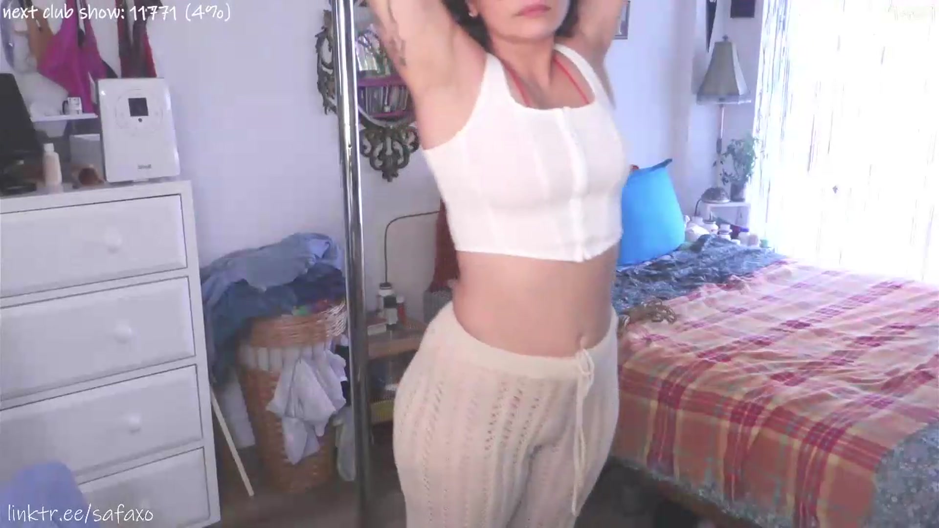 Gallery image thumbnail from HairySafaeri's myfreecams stream on, 08/26/2026, 20:09 image 8 of 20