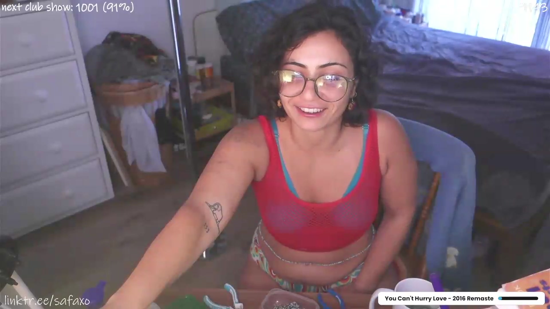 Gallery image thumbnail from HairySafaeri's myfreecams stream on, 09/10/2026, 20:24 image 2 of 20