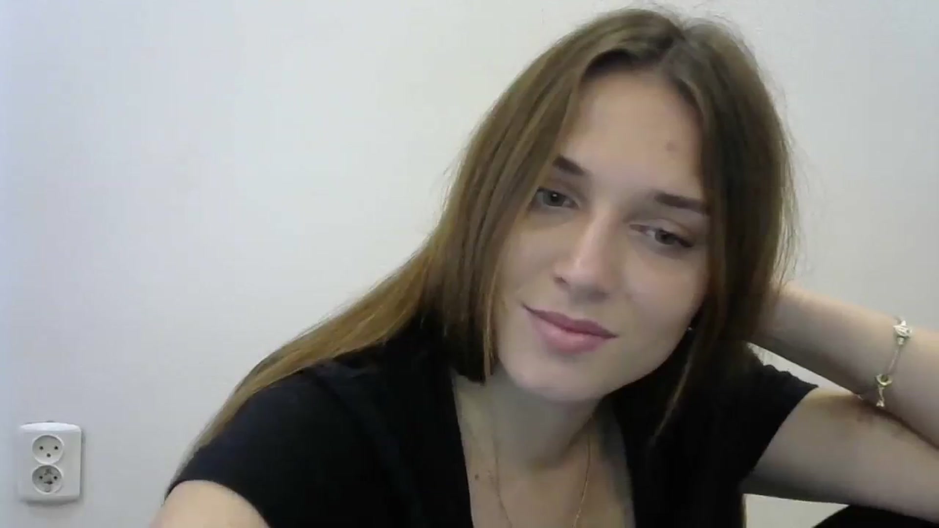 Gallery image thumbnail from HaleyReed's myfreecams stream on, 11/06/2023, 13:38 image 4 of 20