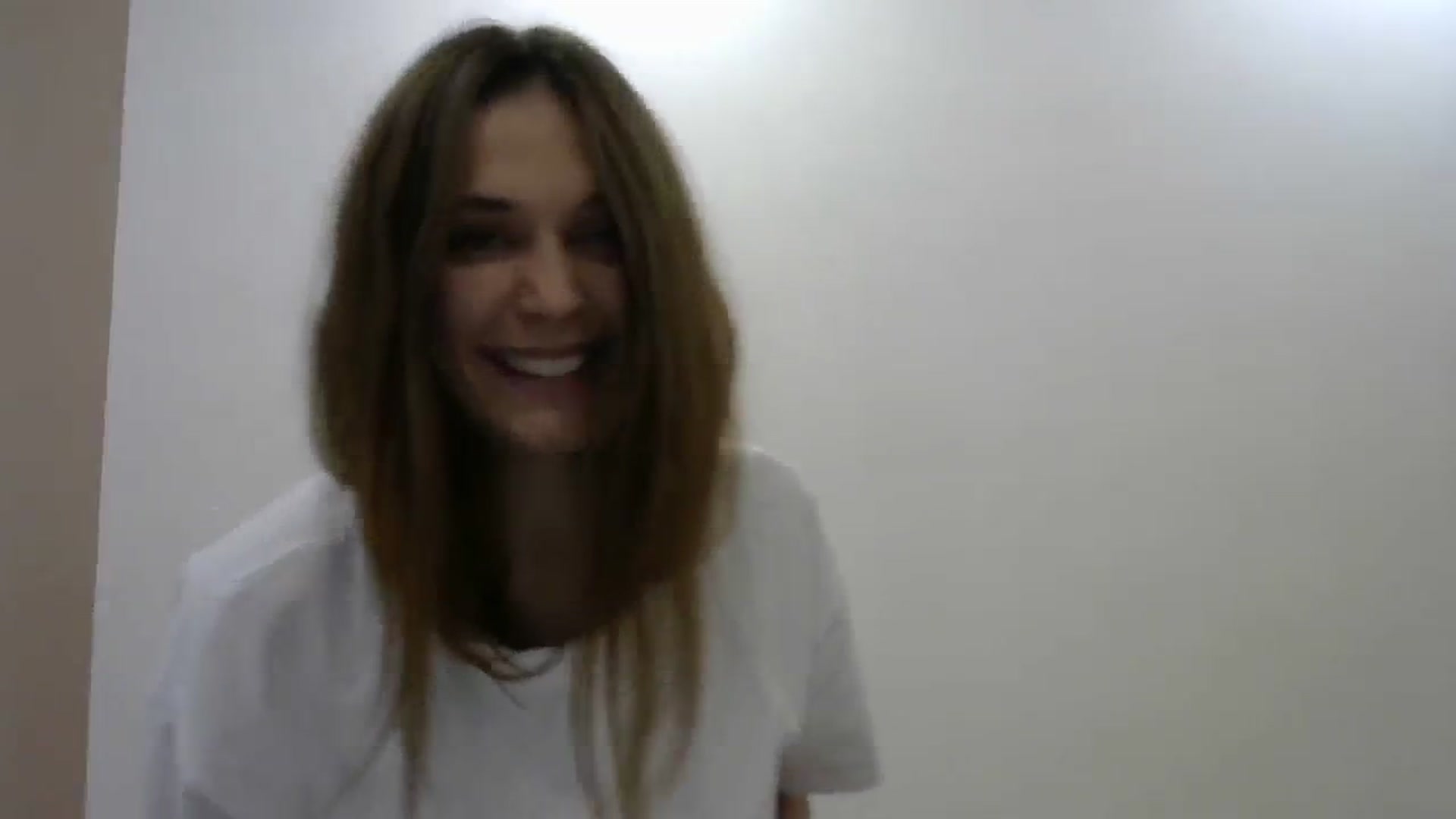Gallery image thumbnail from HaleyReed's myfreecams stream on, 11/20/2023, 14:09 image 10 of 20