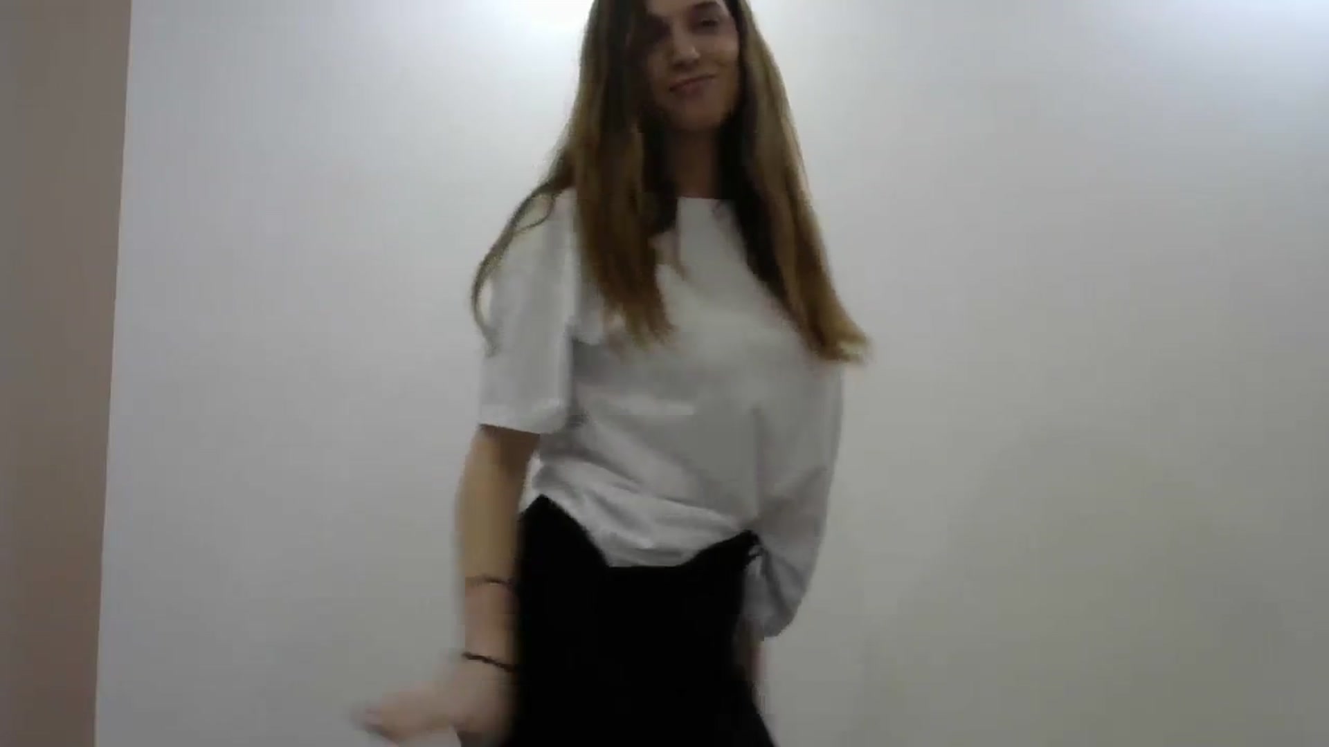 Gallery image thumbnail from HaleyReed's myfreecams stream on, 11/20/2023, 14:09 image 18 of 20