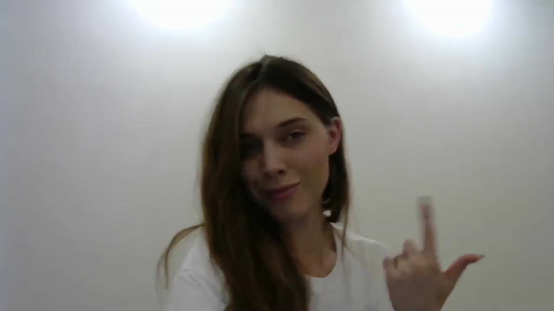 Gallery image thumbnail from HaleyReed's myfreecams stream on, 11/20/2023, 15:04 image 17 of 20
