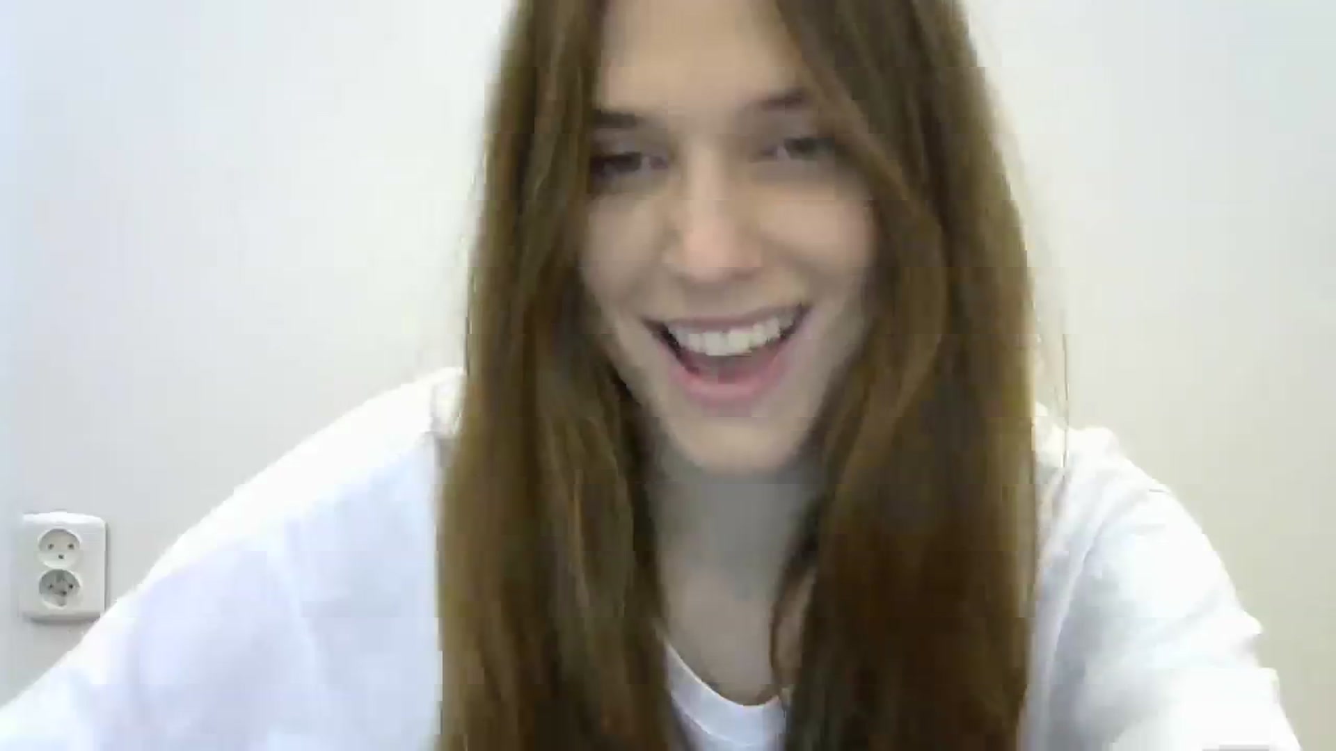 Gallery image thumbnail from HaleyReed's myfreecams stream on, 11/20/2023, 16:46 image 14 of 20