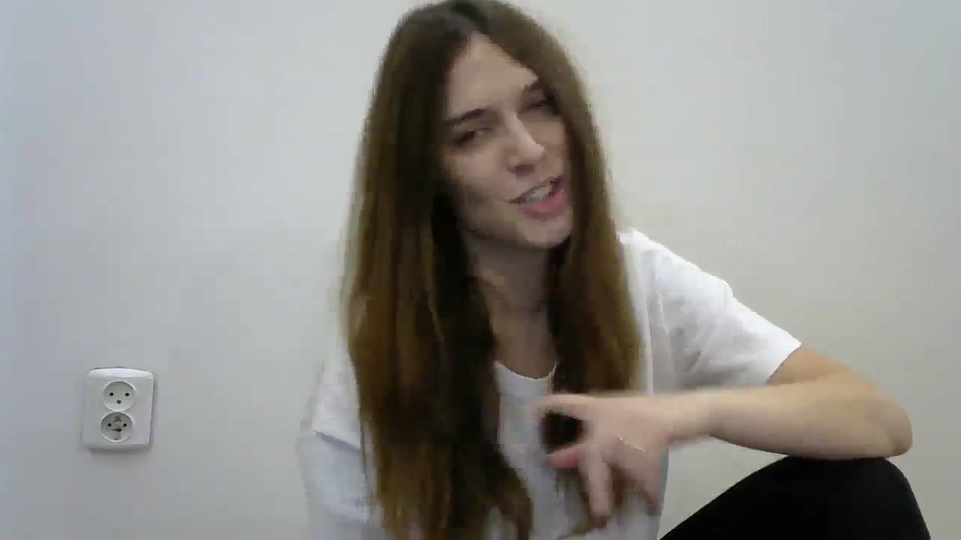 Gallery image thumbnail from HaleyReed's myfreecams stream on, 11/21/2023, 15:43 image 7 of 20