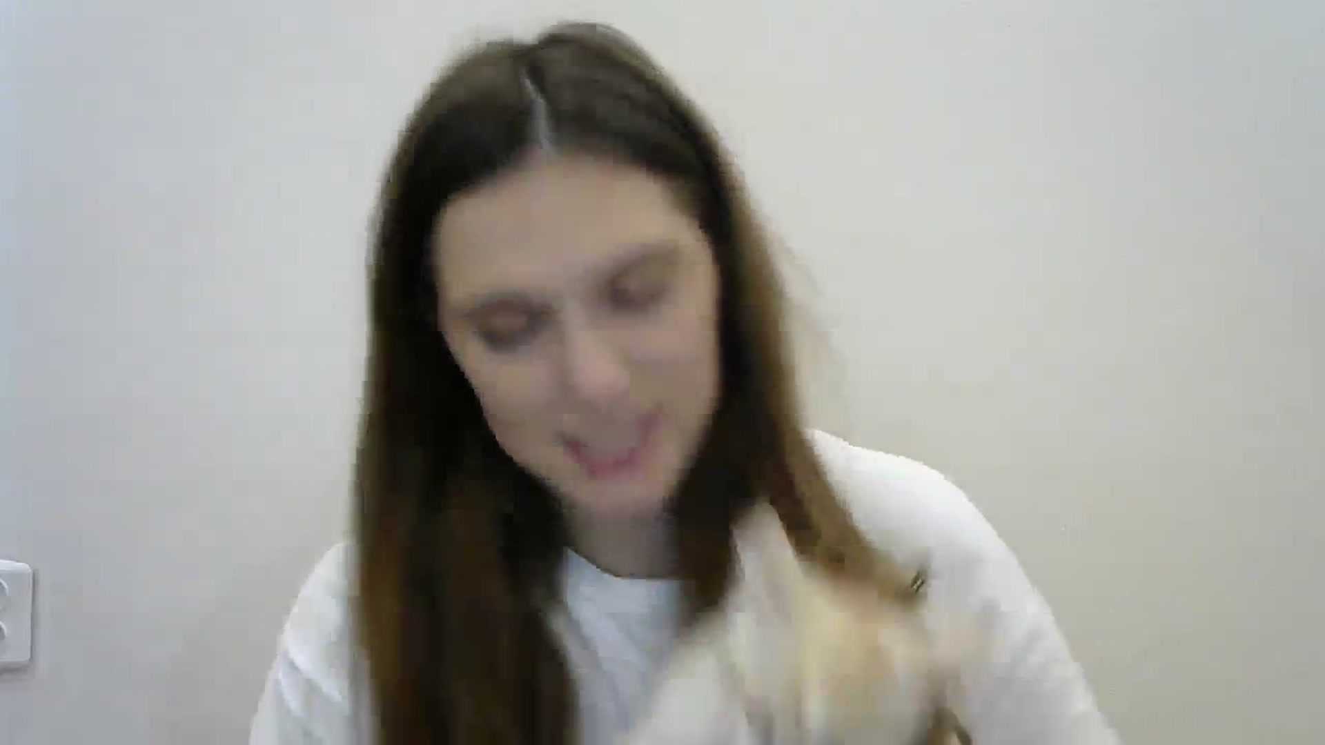Gallery image thumbnail from HaleyReed's myfreecams stream on, 11/25/2023, 16:21 image 6 of 20
