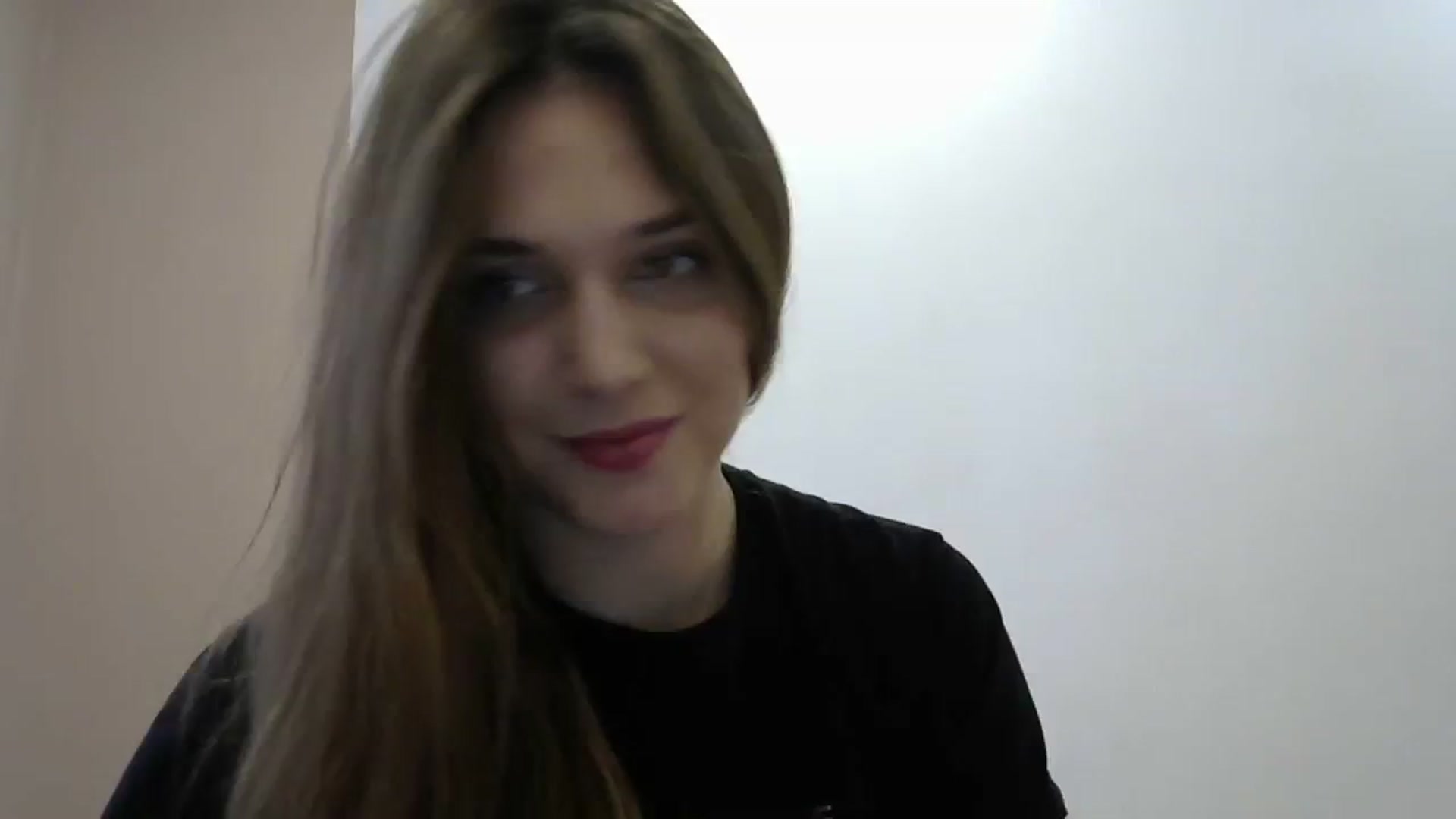 Gallery image thumbnail from HaleyReed's myfreecams stream on, 11/28/2023, 12:04 image 17 of 20