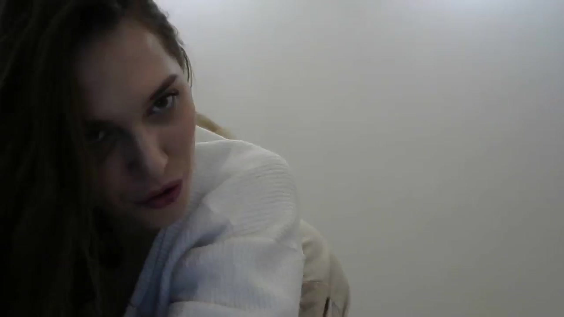 Gallery image thumbnail from HaleyReed's myfreecams stream on, 12/01/2023, 13:41 image 20 of 20