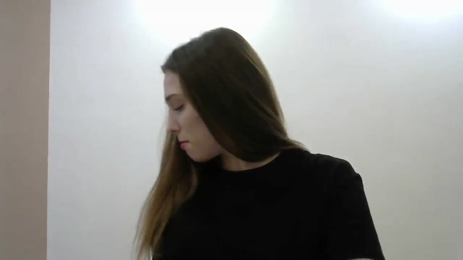 Gallery image thumbnail from HaleyReed's myfreecams stream on, 12/03/2023, 12:49 image 4 of 20