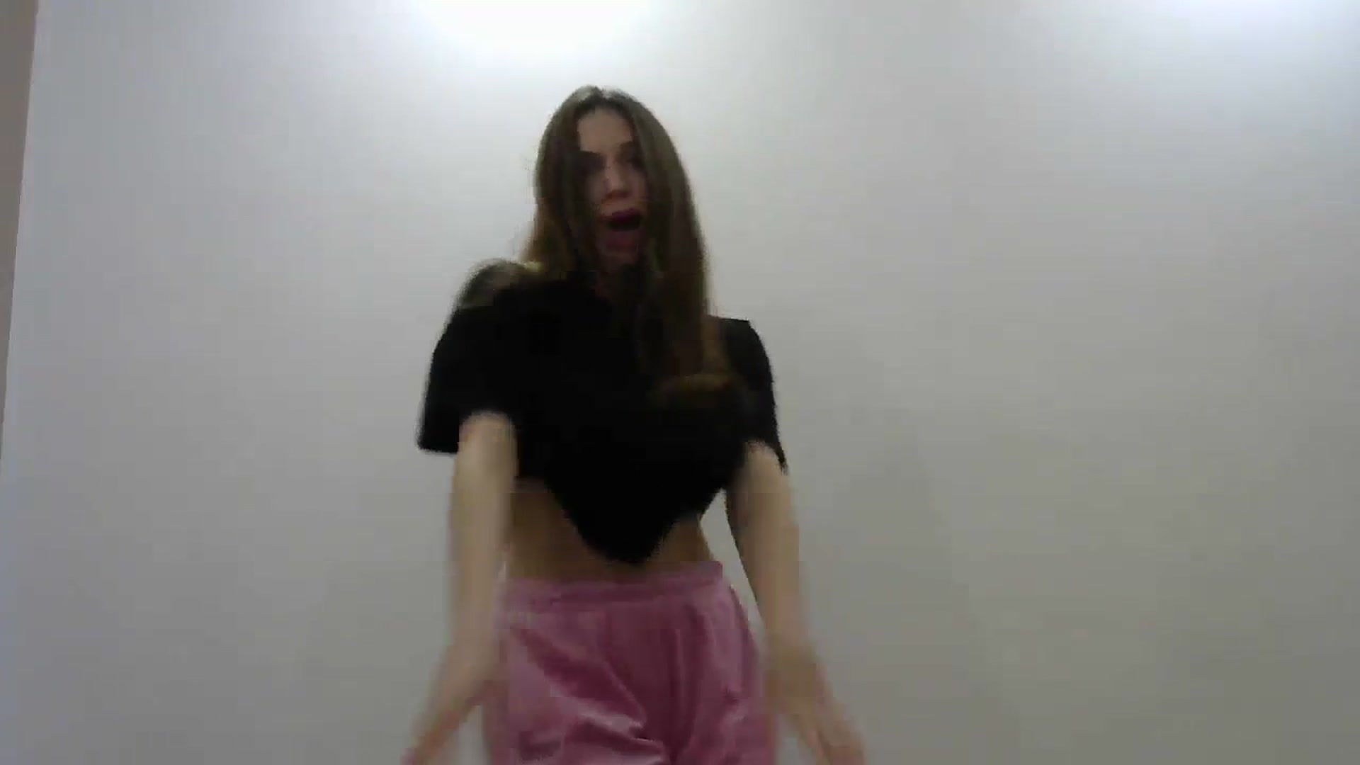 Gallery image thumbnail from HaleyReed's myfreecams stream on, 12/03/2023, 14:36 image 5 of 20