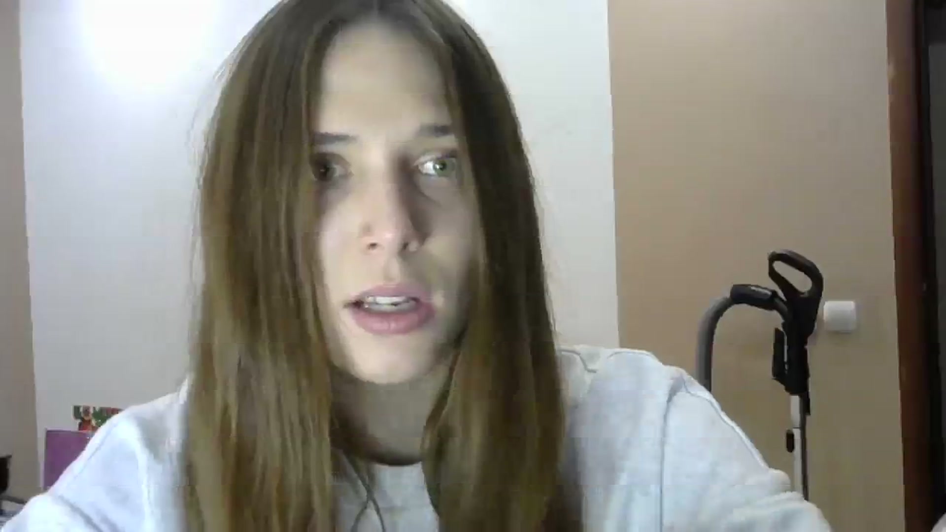 Gallery image thumbnail from HaleyReed's myfreecams stream on, 12/06/2023, 15:35 image 19 of 20