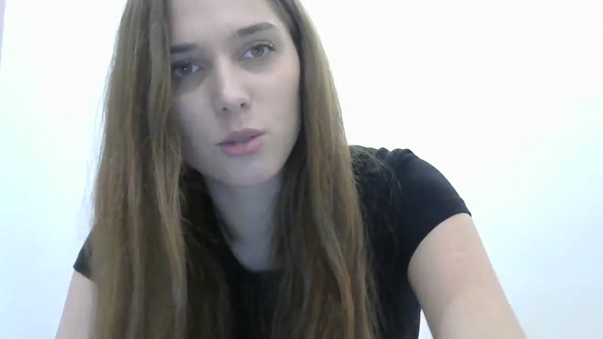 Gallery image thumbnail from HaleyReed's myfreecams stream on, 12/19/2023, 13:43 image 19 of 20