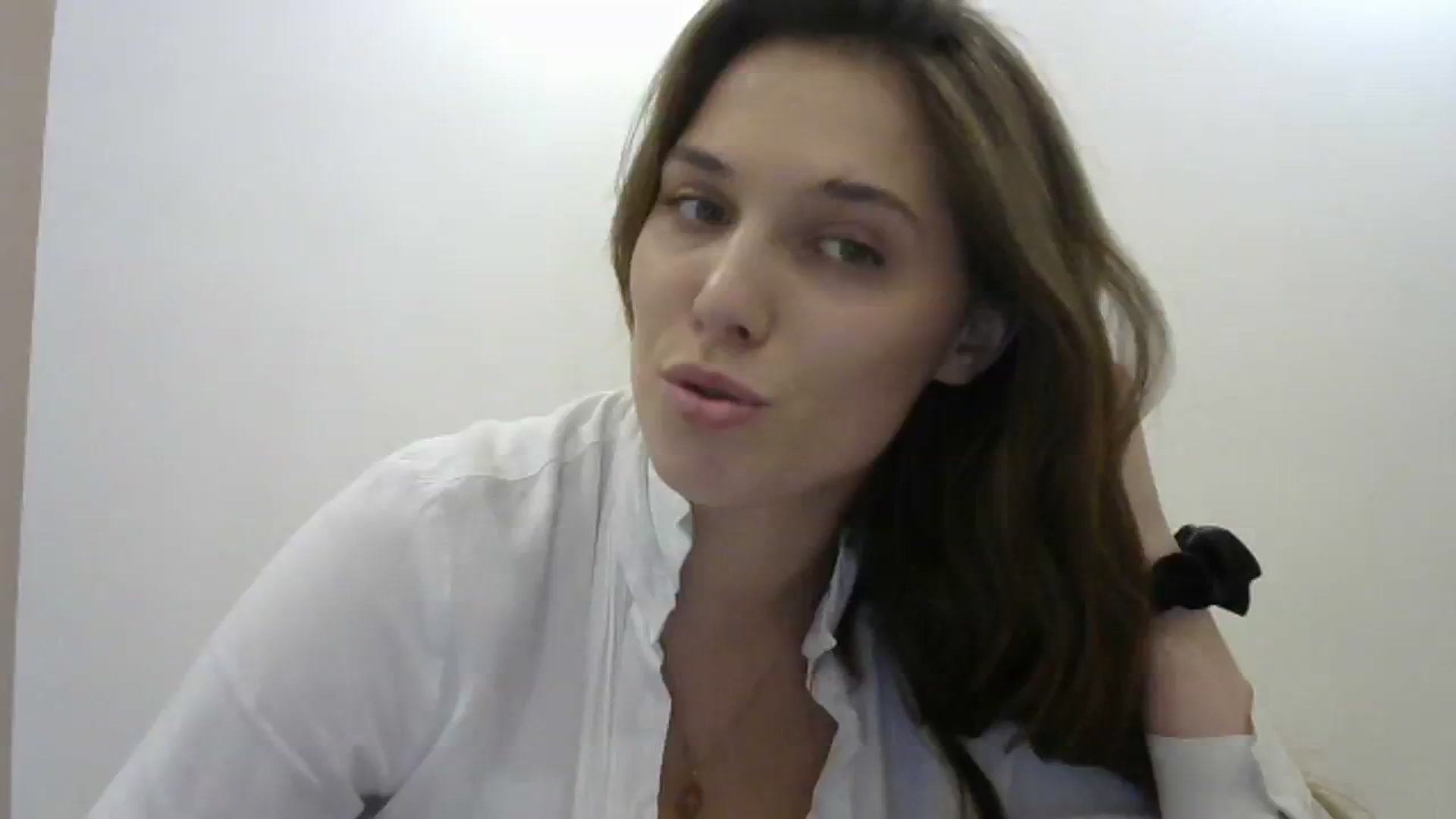 Gallery image thumbnail from HaleyReed's myfreecams stream on, 12/30/2023, 14:06 image 14 of 20