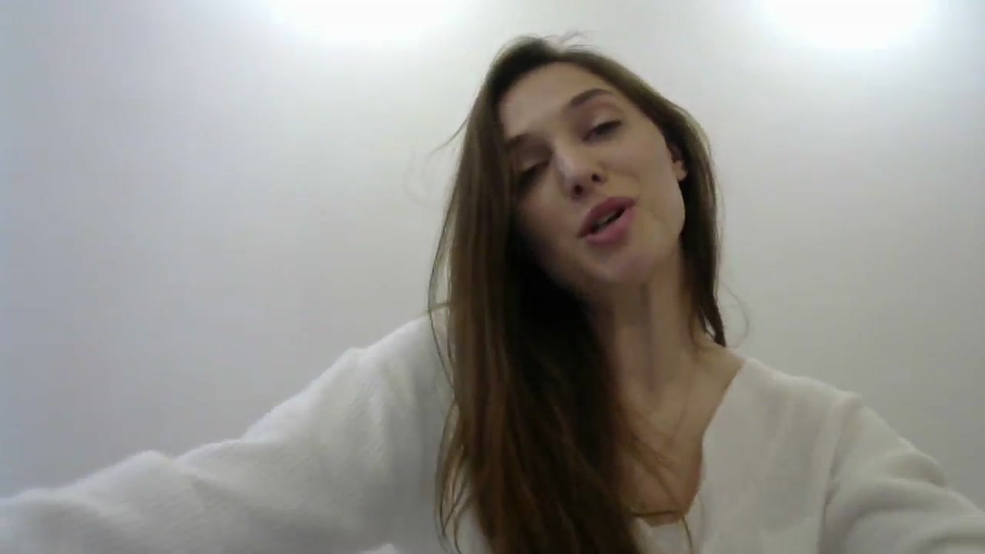 Gallery image thumbnail from HaleyReed's myfreecams stream on, 02/21/2024, 14:18 image 14 of 20