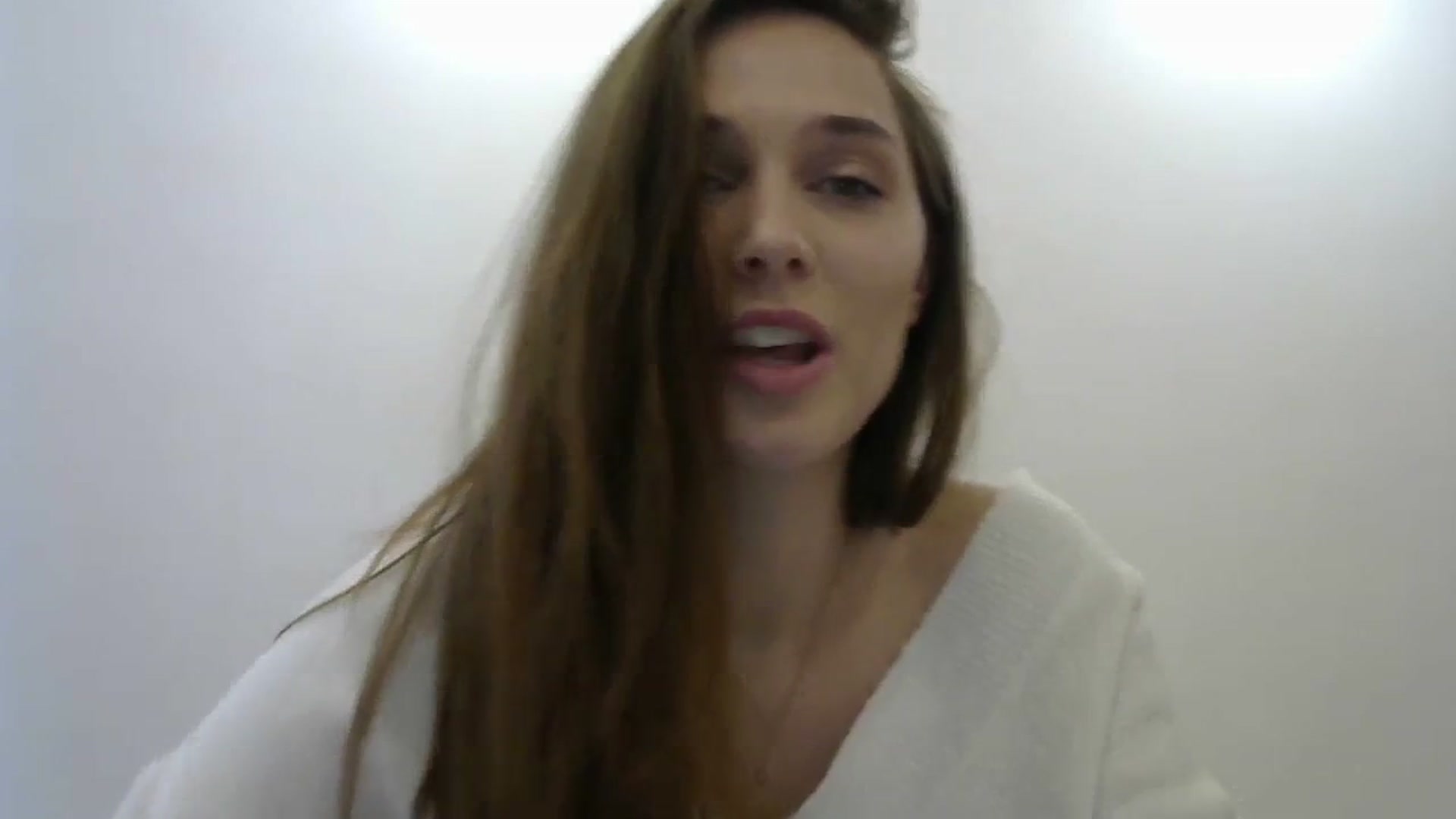 Gallery image thumbnail from HaleyReed's myfreecams stream on, 02/21/2024, 14:18 image 2 of 20