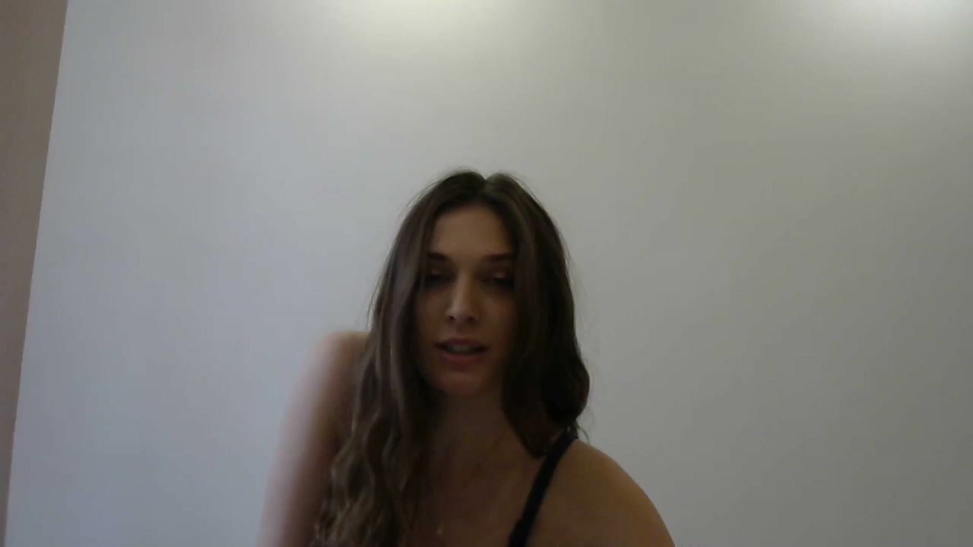 Gallery image thumbnail from HaleyReed's myfreecams stream on, 02/26/2024, 13:33 image 1 of 20