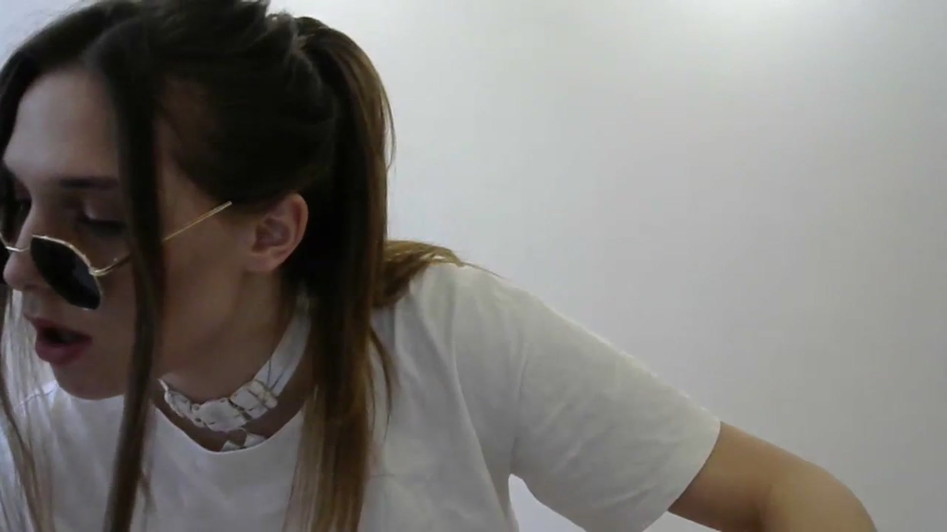 Gallery image thumbnail from HaleyReed's myfreecams stream on, 03/07/2024, 12:34 image 13 of 20