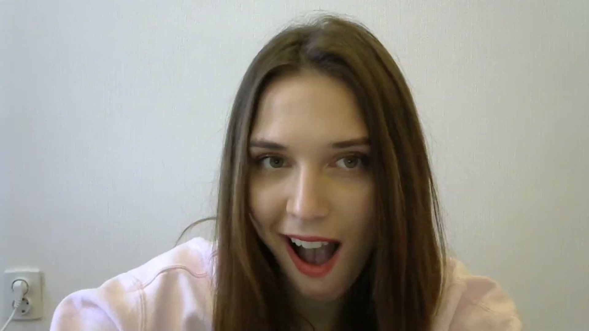 Gallery image thumbnail from HaleyReed's myfreecams stream on, 03/09/2024, 14:04 image 16 of 20